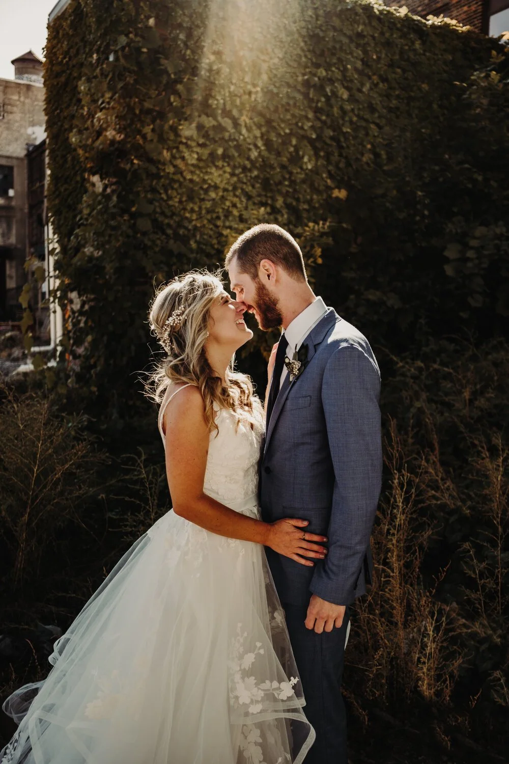 BEST SEASON TO GET MARRIED IN OHIO — Swatch Studios Toledo, Ohio