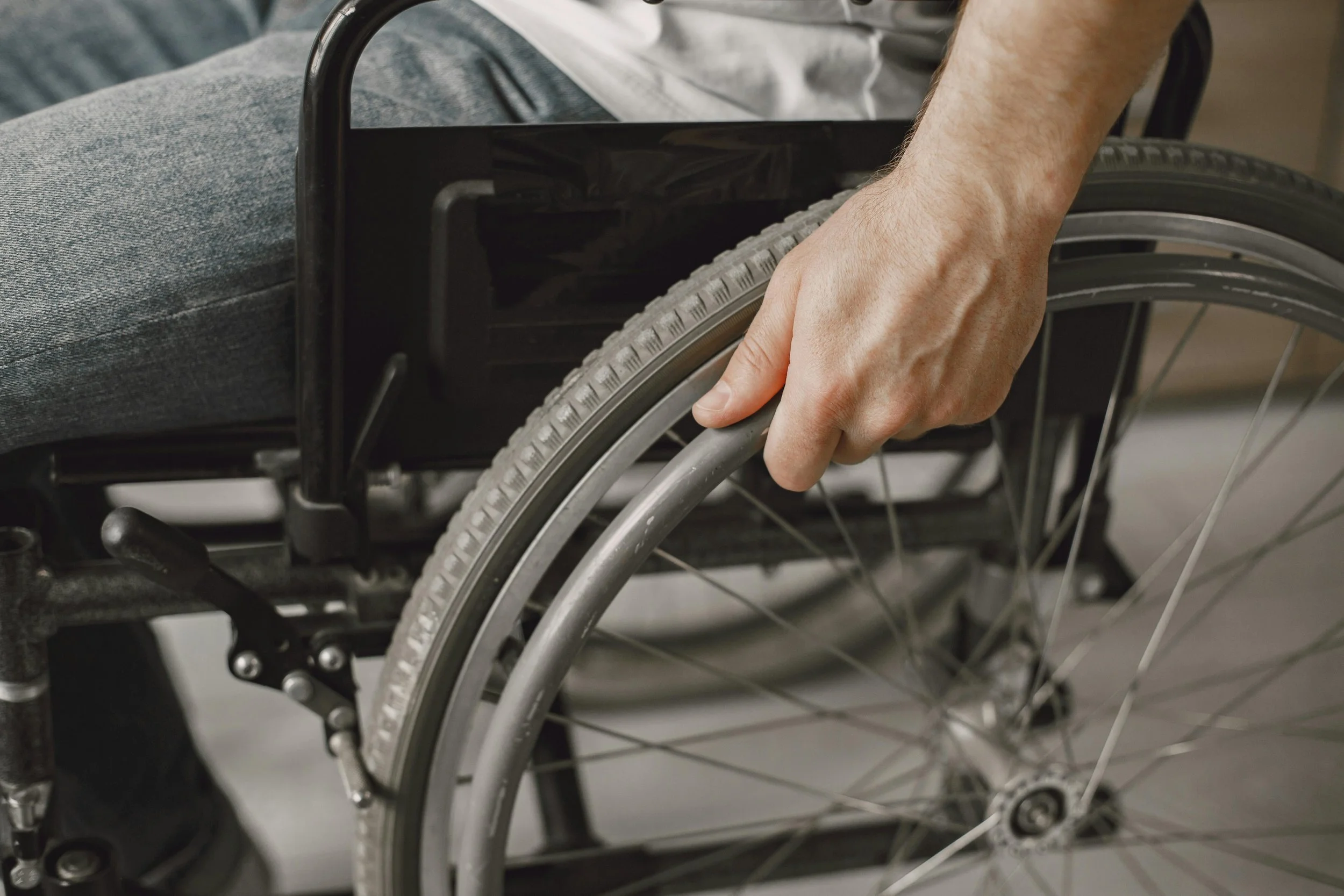 Life-threatening gaps in community support for people with disabilities managing insulin