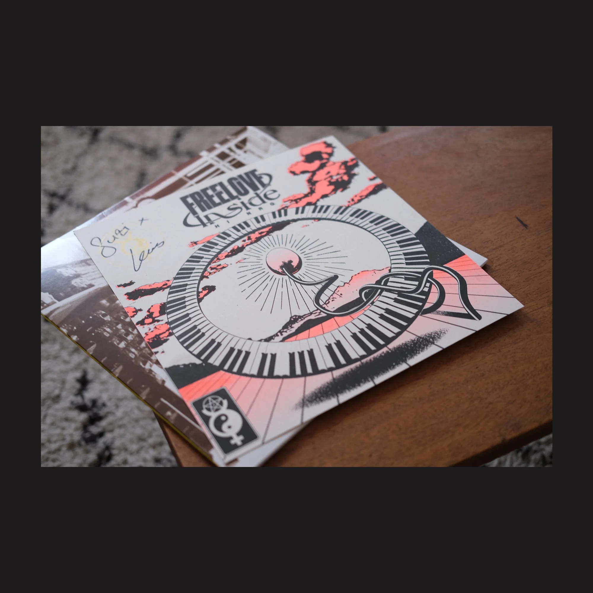 Risograph printed insert for FreeLove's album 'Inside' (2023). 