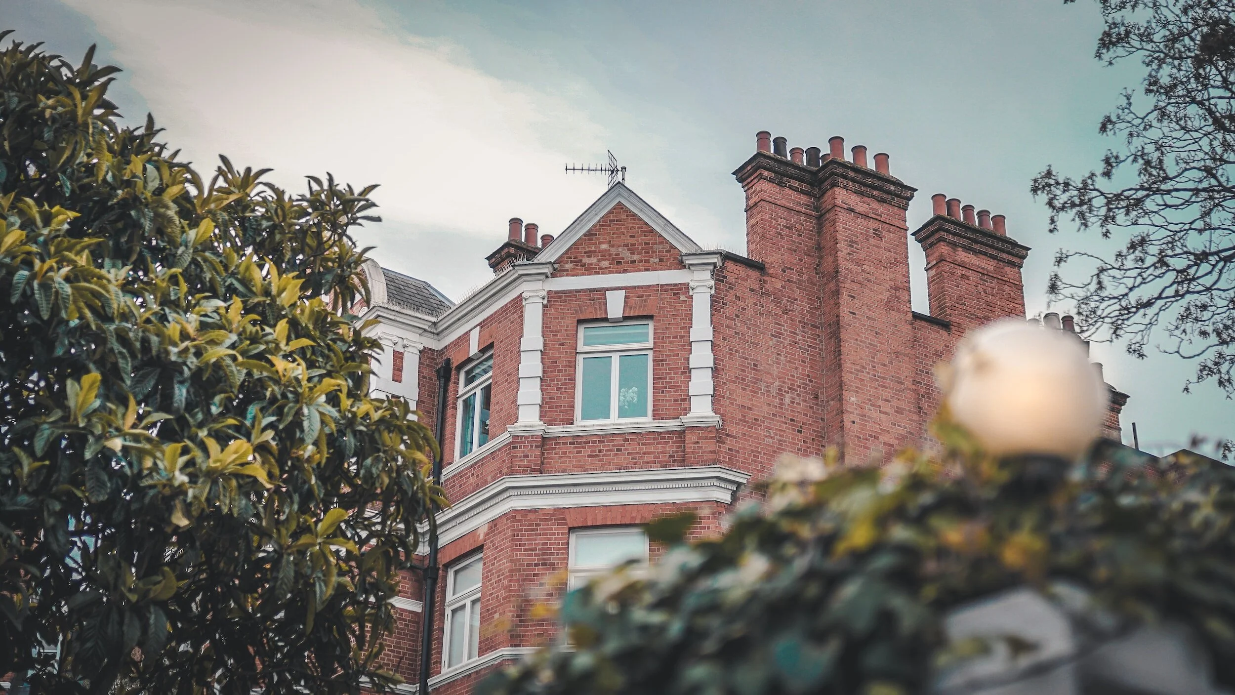 London's Best Addresses: A Journey Through Prestige and Heritage