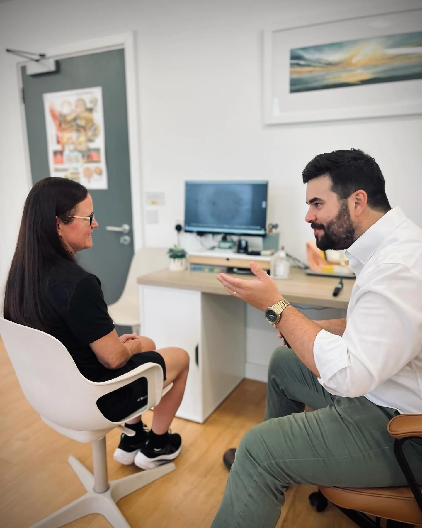 Your hearing journey is personal 🌿👂🏼
We&rsquo;re here to listen, support and give you time to talk.

✨ Book your appointment today - link in bio!

#hearinghealth #hearingcare #audiology #hearingaids #earprotection #hearingloss #hearingtest #earcar