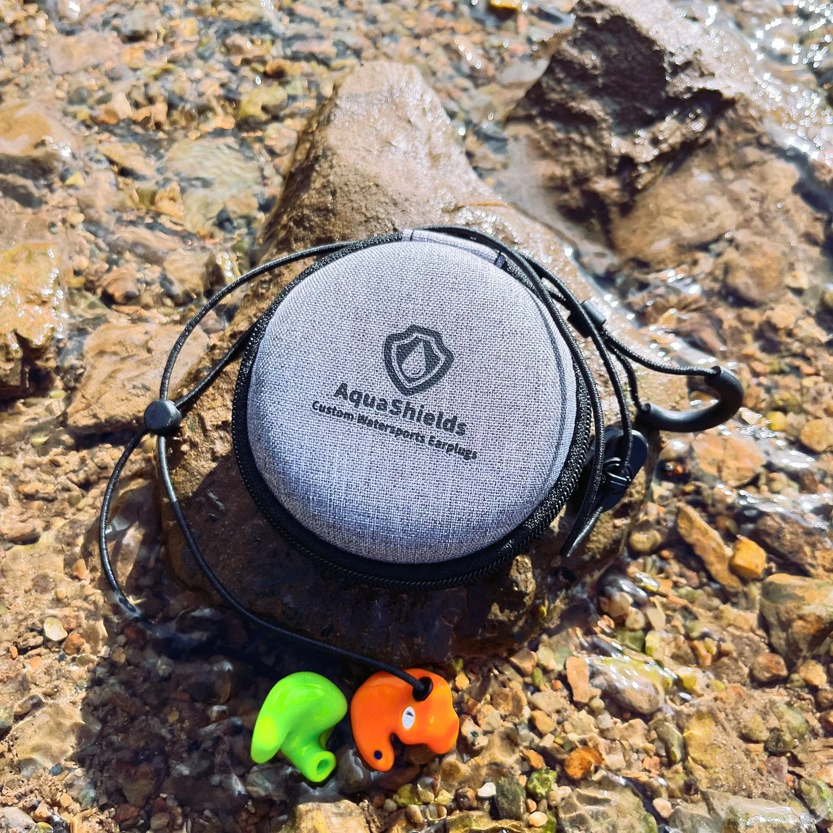 Ear plugs for swimmers
