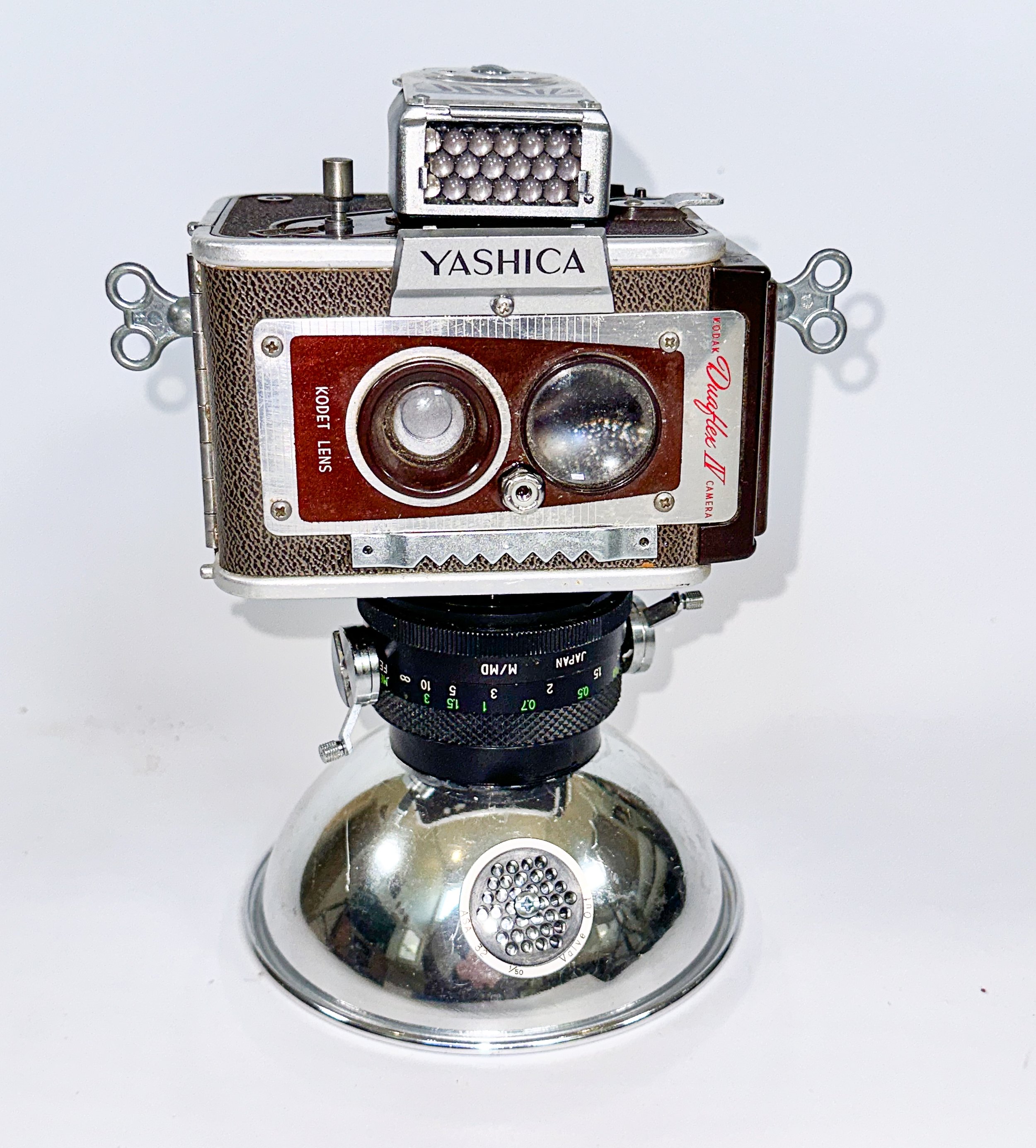 AVAILABLE. Photobot #6; "Yashi"
8" X 7" X 5"