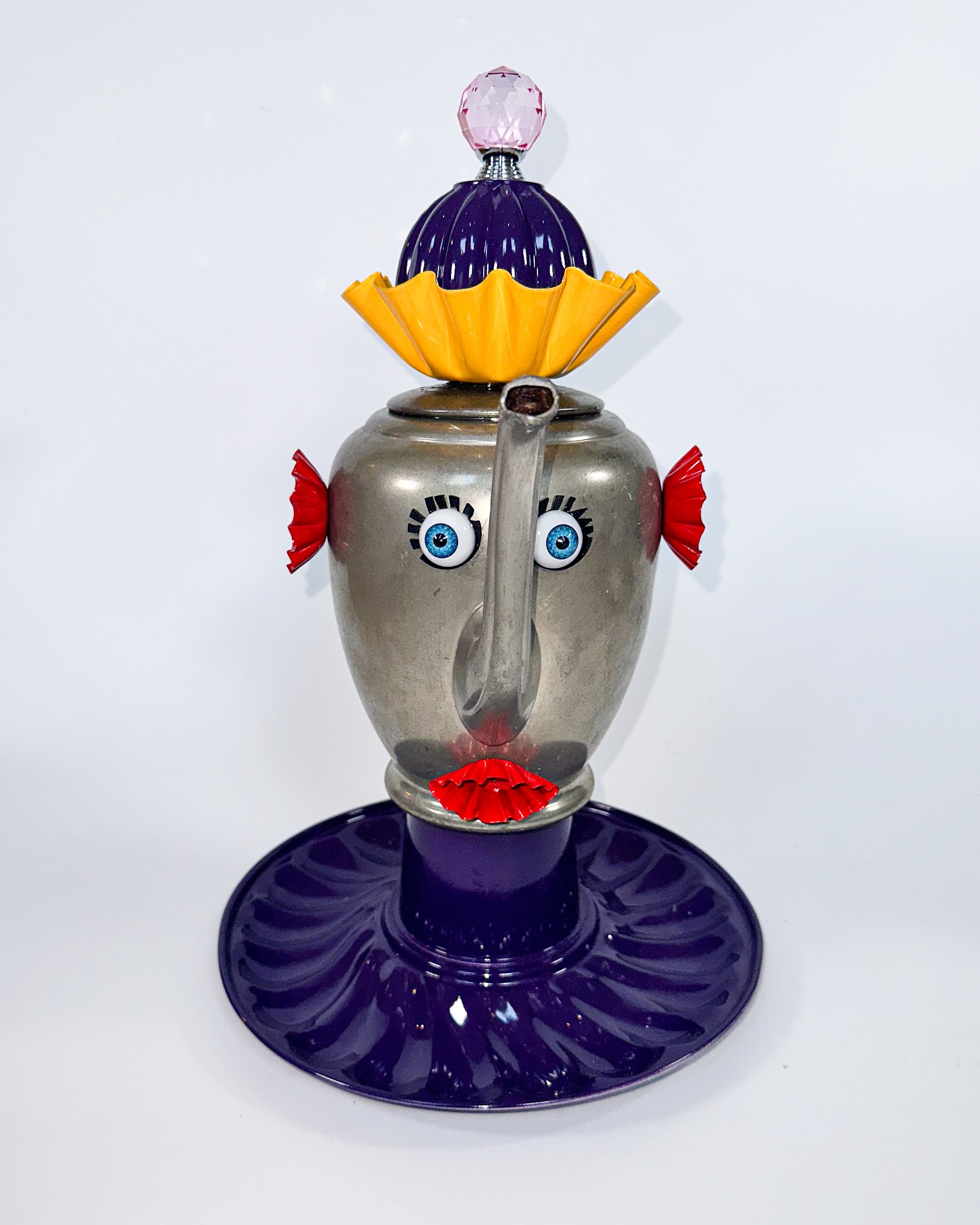 SOLD. "Samantha Totts". To be exhibited at the Featherstone Gallery of the Arts Holiday Gift Show, Nov 13 - Dec 17.
15" X 11" X 11"