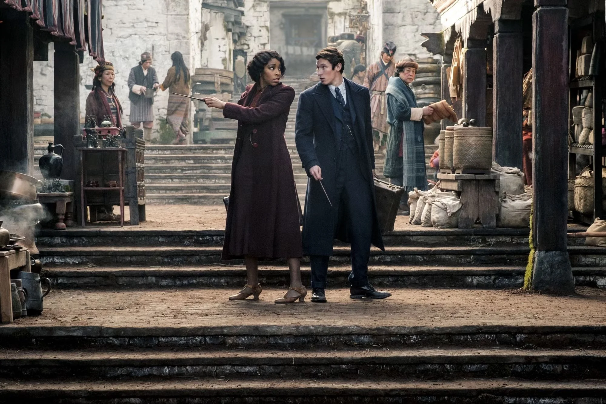 fantastic-beasts-the-secrets-of-dumbledore-jessica-williams-callum-turner (1).jpeg