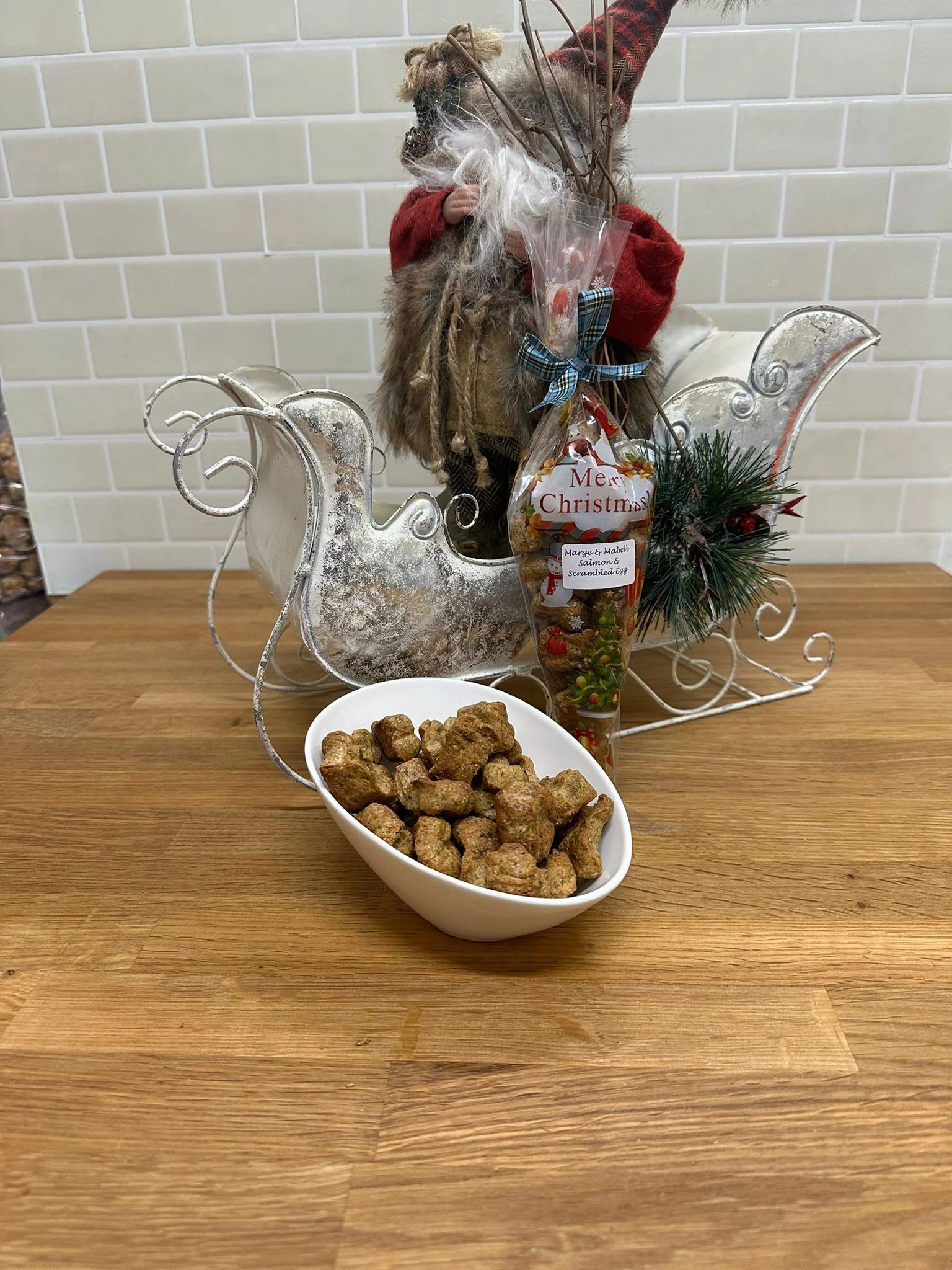 xmas treats salmon and scrambled egg .JPG