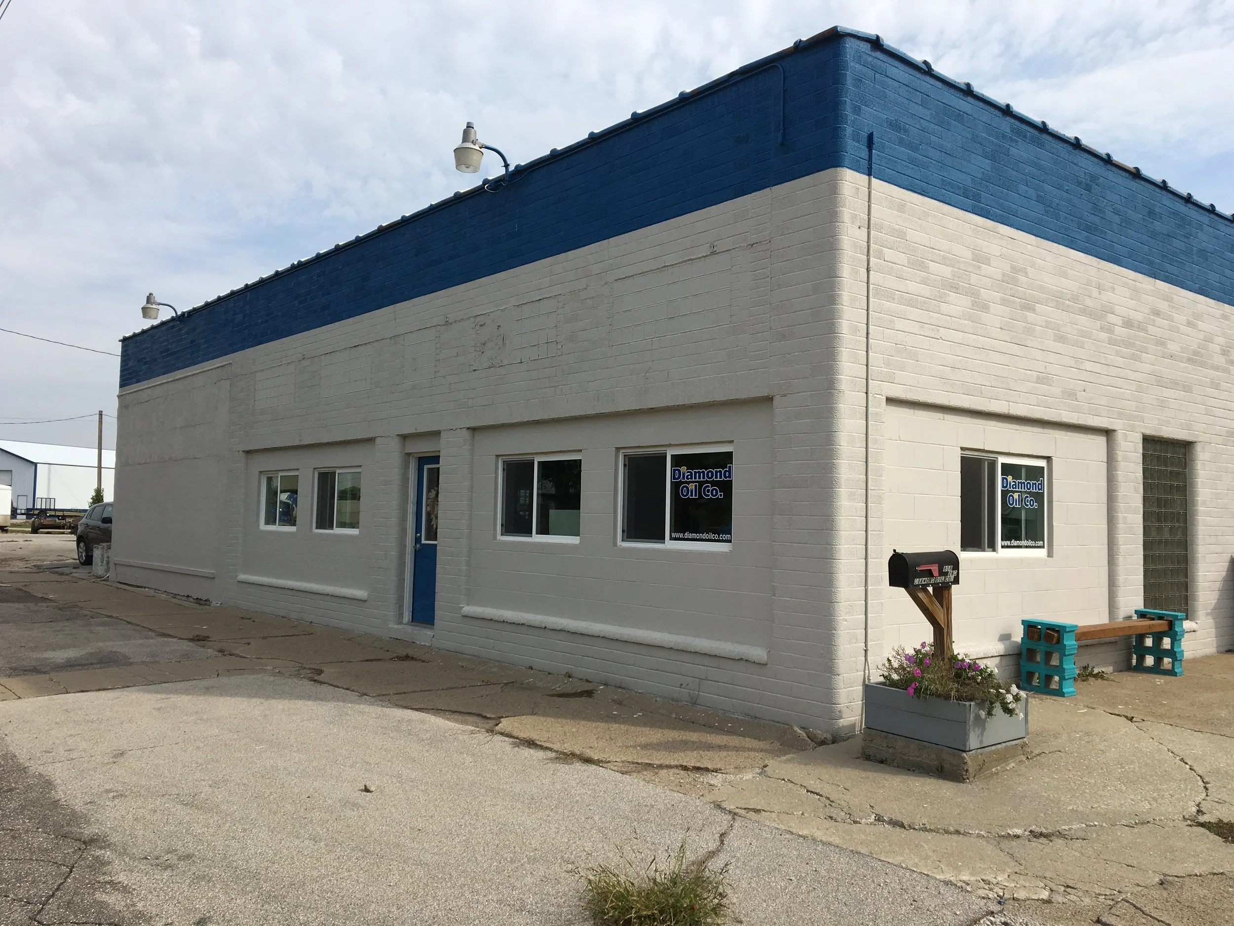 Perry, IA — Diamond Oil Company