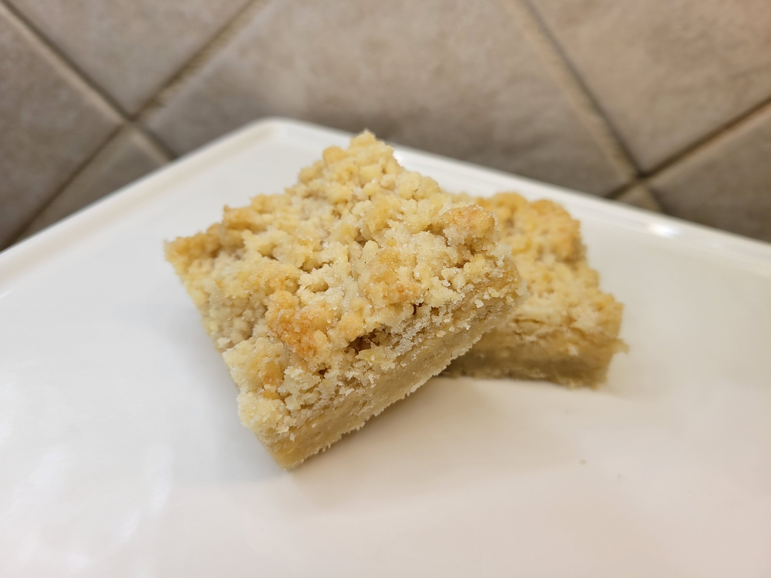 Lemon Crumble Bars (per dozen)