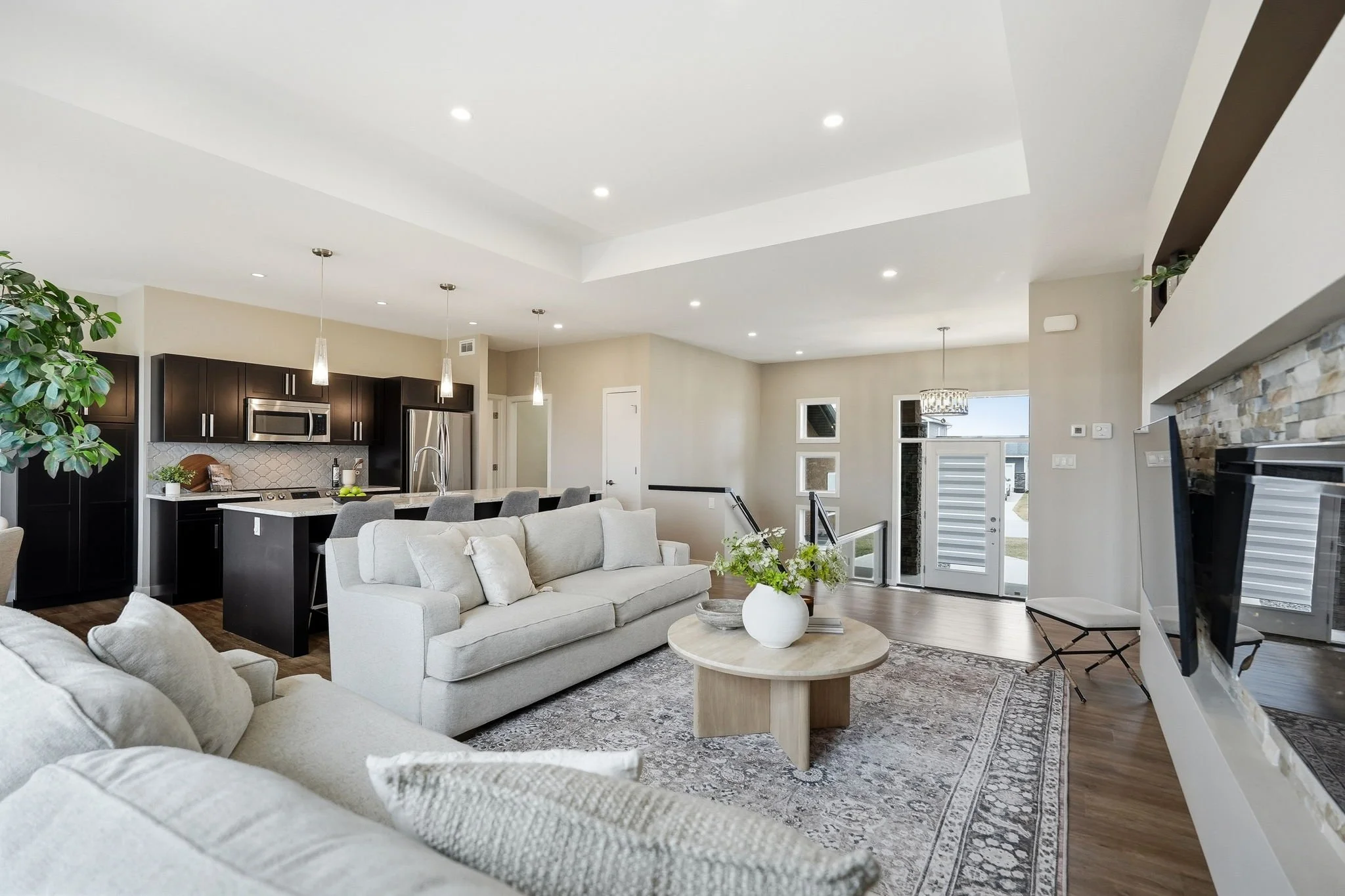 15-web-or-mls-A7403402.jpg