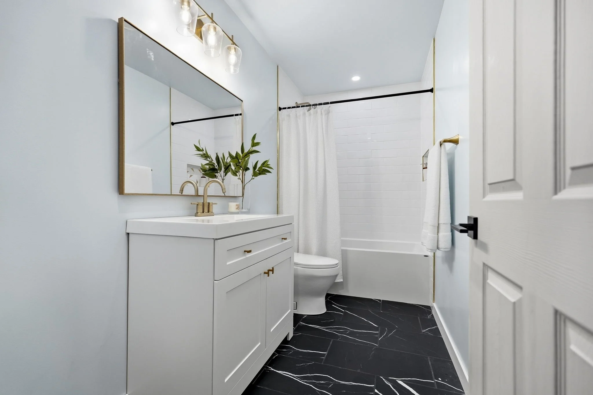 25-web-or-mls-A7405608.jpg