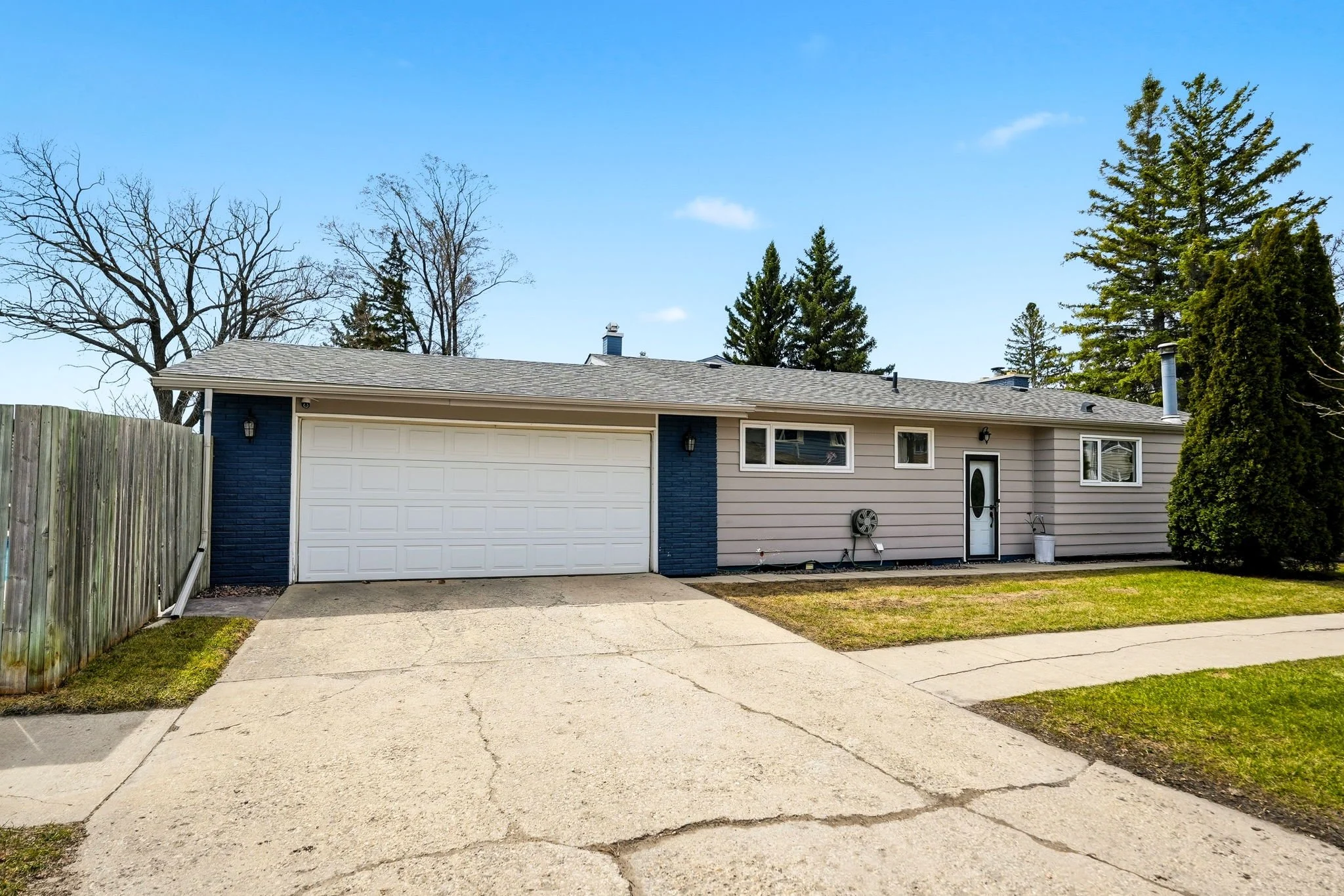4-web-or-mls-A7406317.jpg