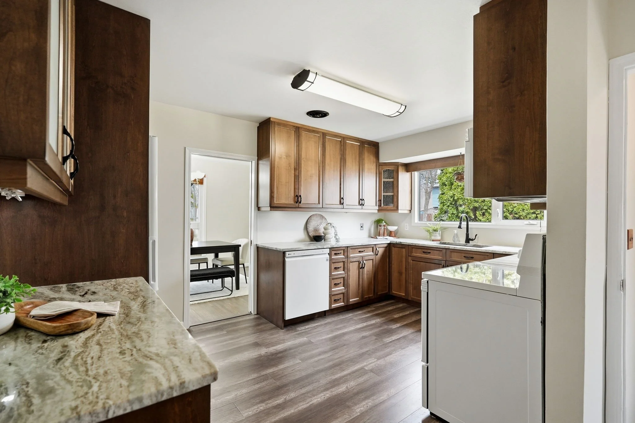 21-web-or-mls-A7406368.jpg