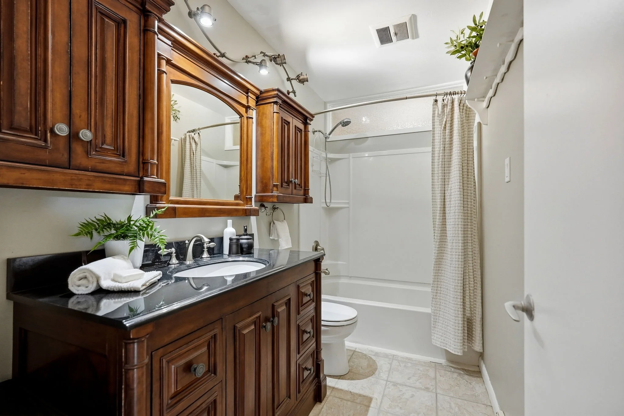 26-web-or-mls-A7406383.jpg