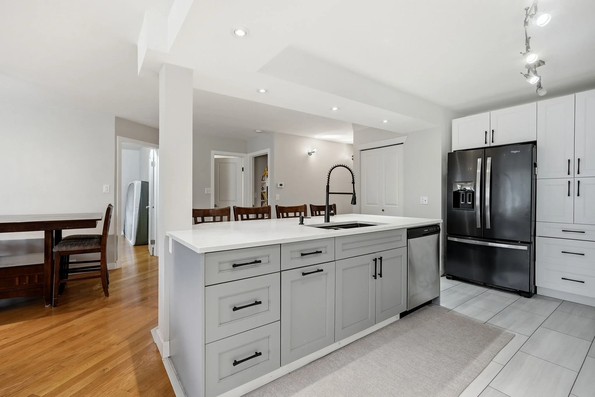 12-web-or-mls-173-riel_009.jpg