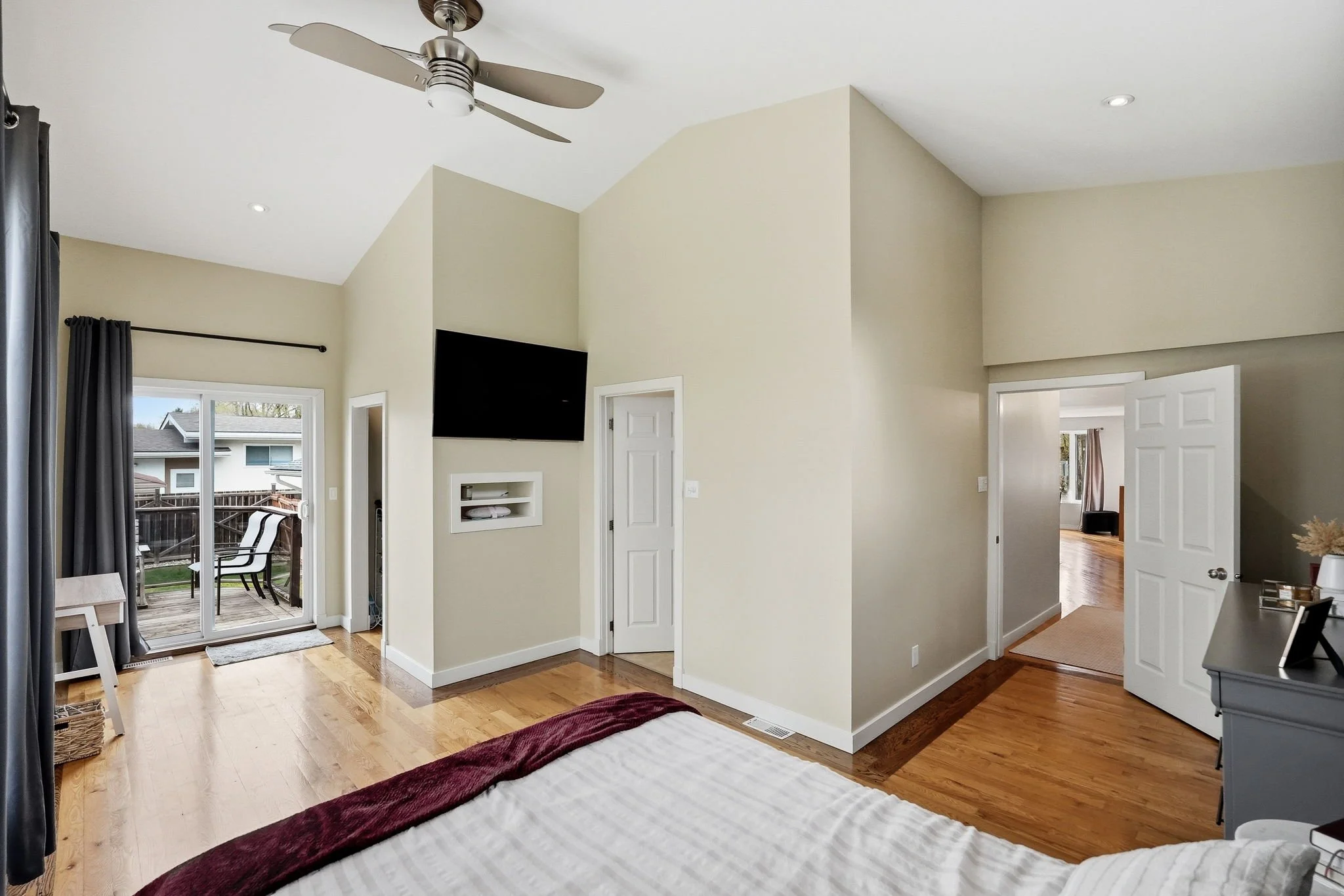 22-web-or-mls-173-riel_019.jpg