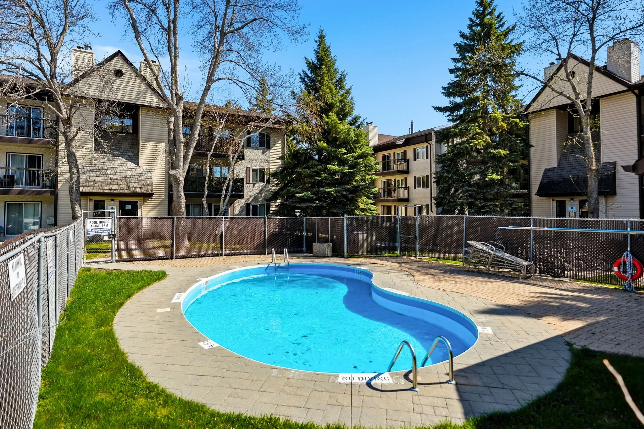 4-web-or-mls-A7408428.jpg