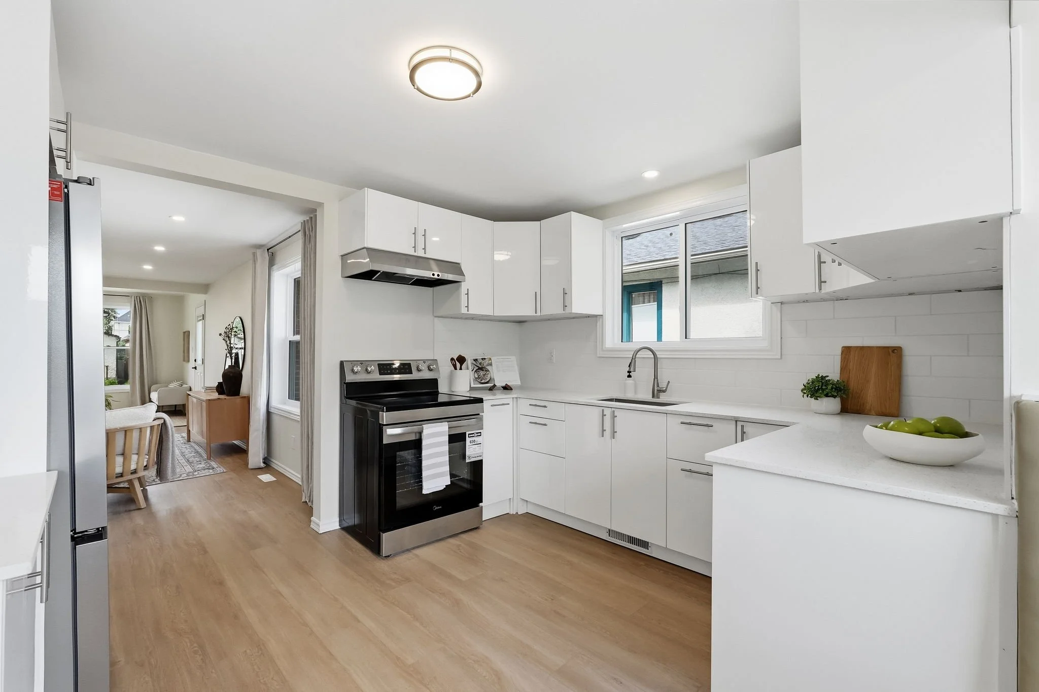 14-web-or-mls-A7401507.jpg