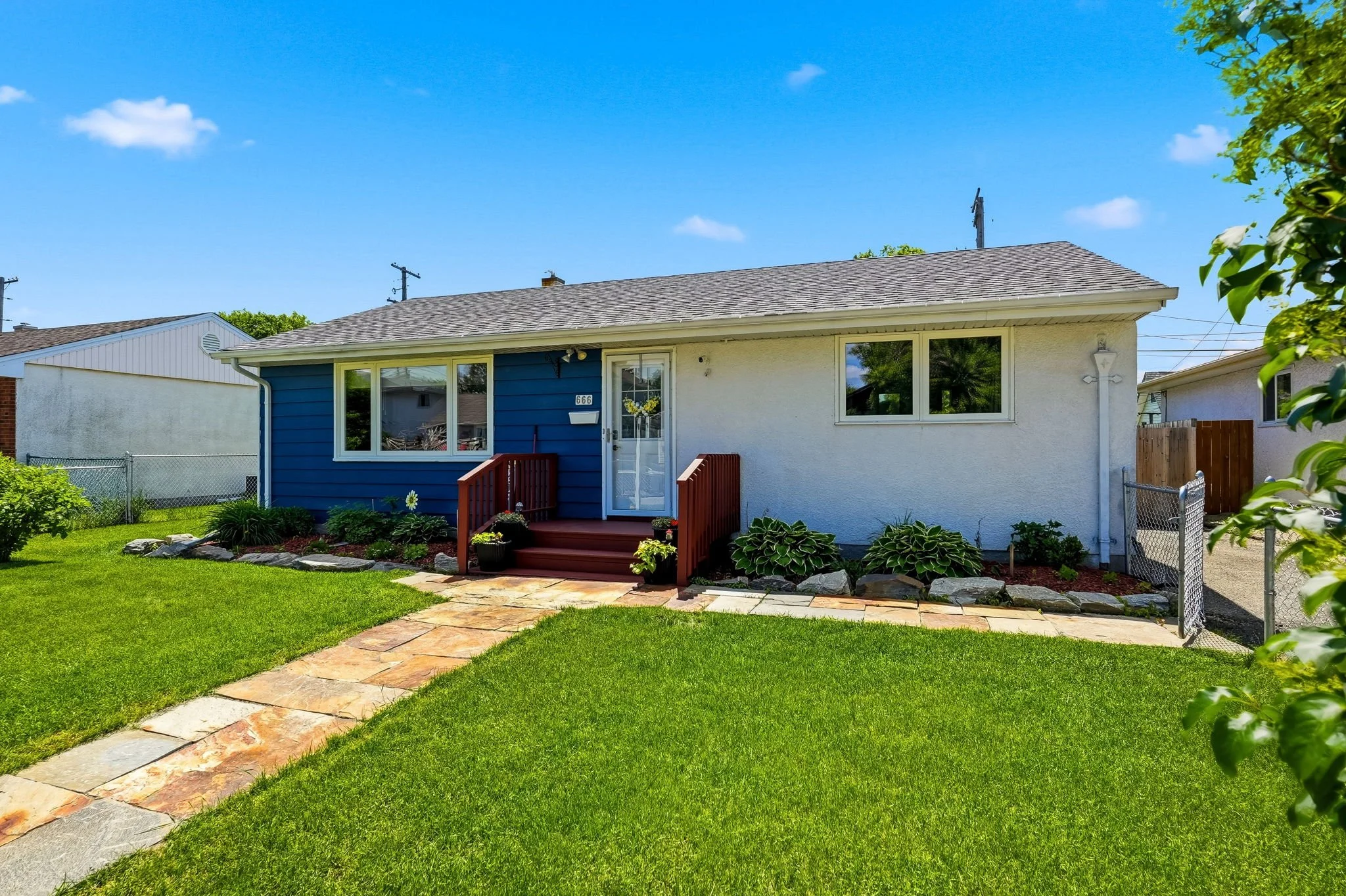 4-web-or-mls-A7402207.jpg