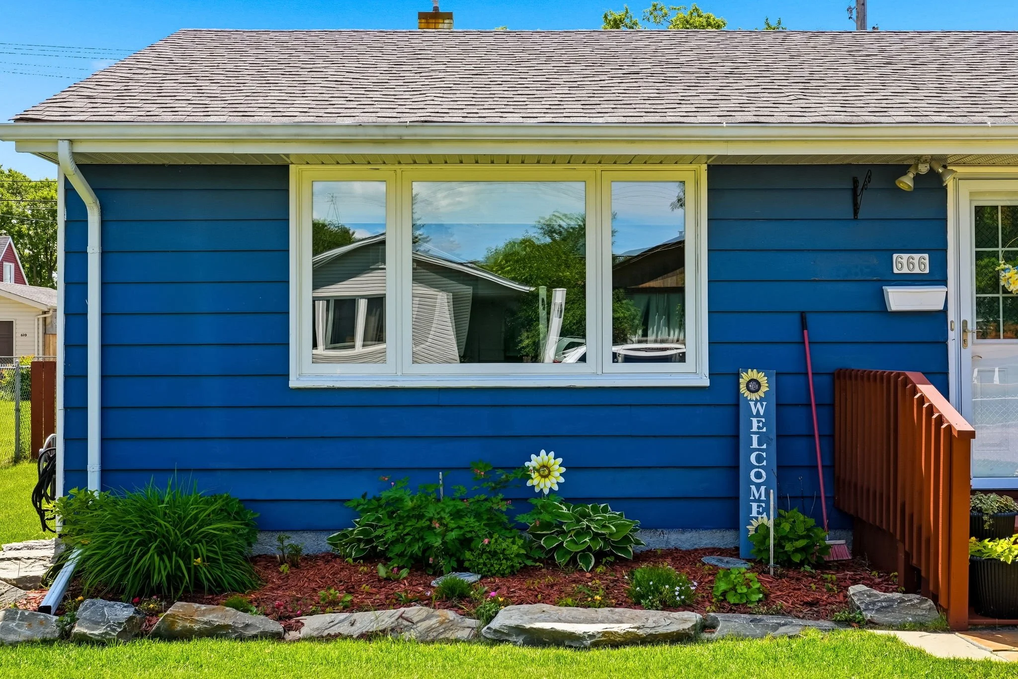 5-web-or-mls-A7402210.jpg