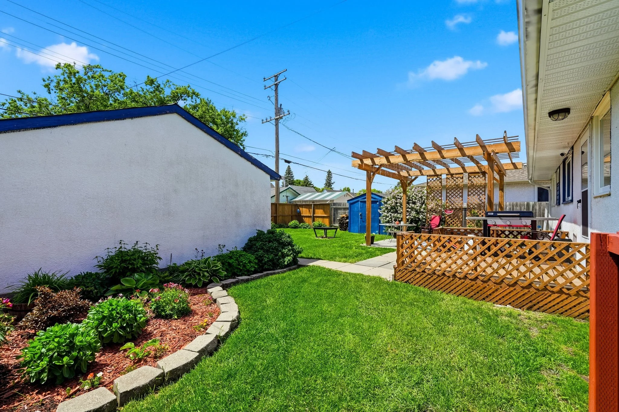 32-web-or-mls-A7402110.jpg