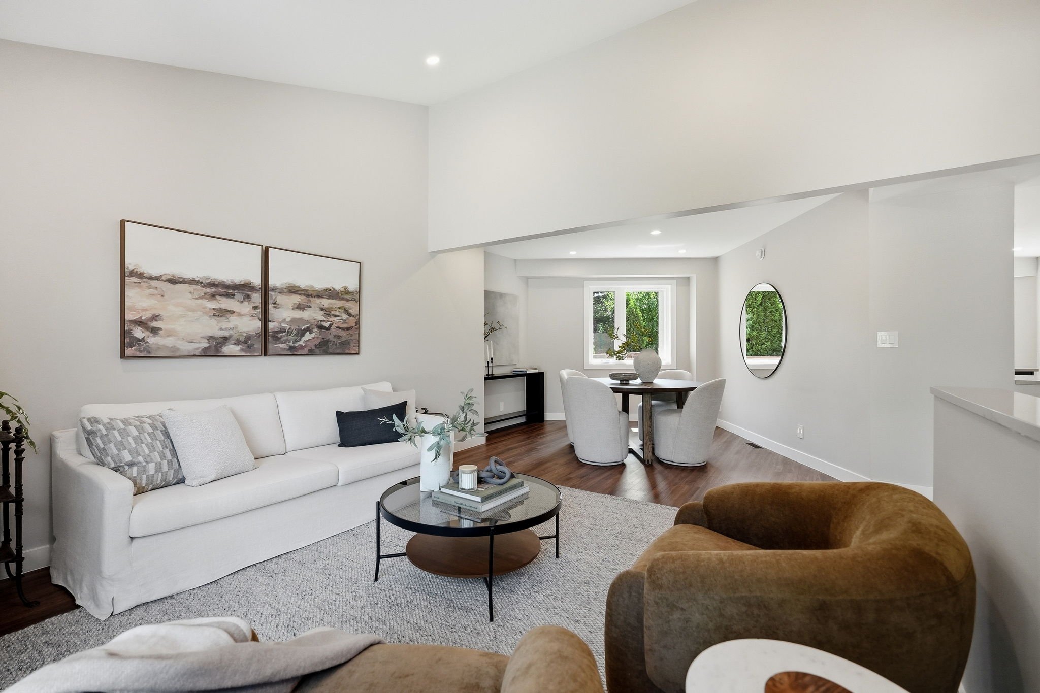 8-web-or-mls-130_Burlington_Way_Winnipeg_006.jpg