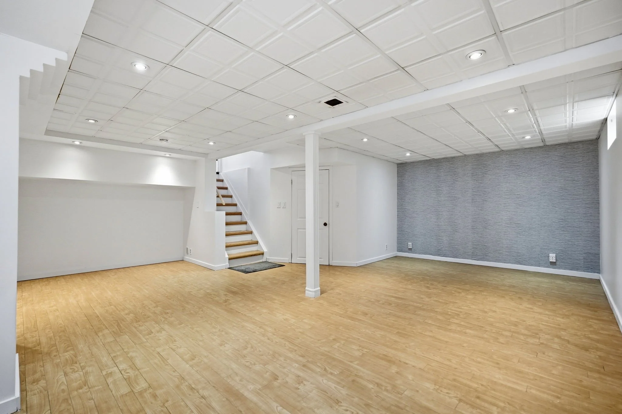 29-web-or-mls-130_Burlington_Way_Winnipeg_027.jpg