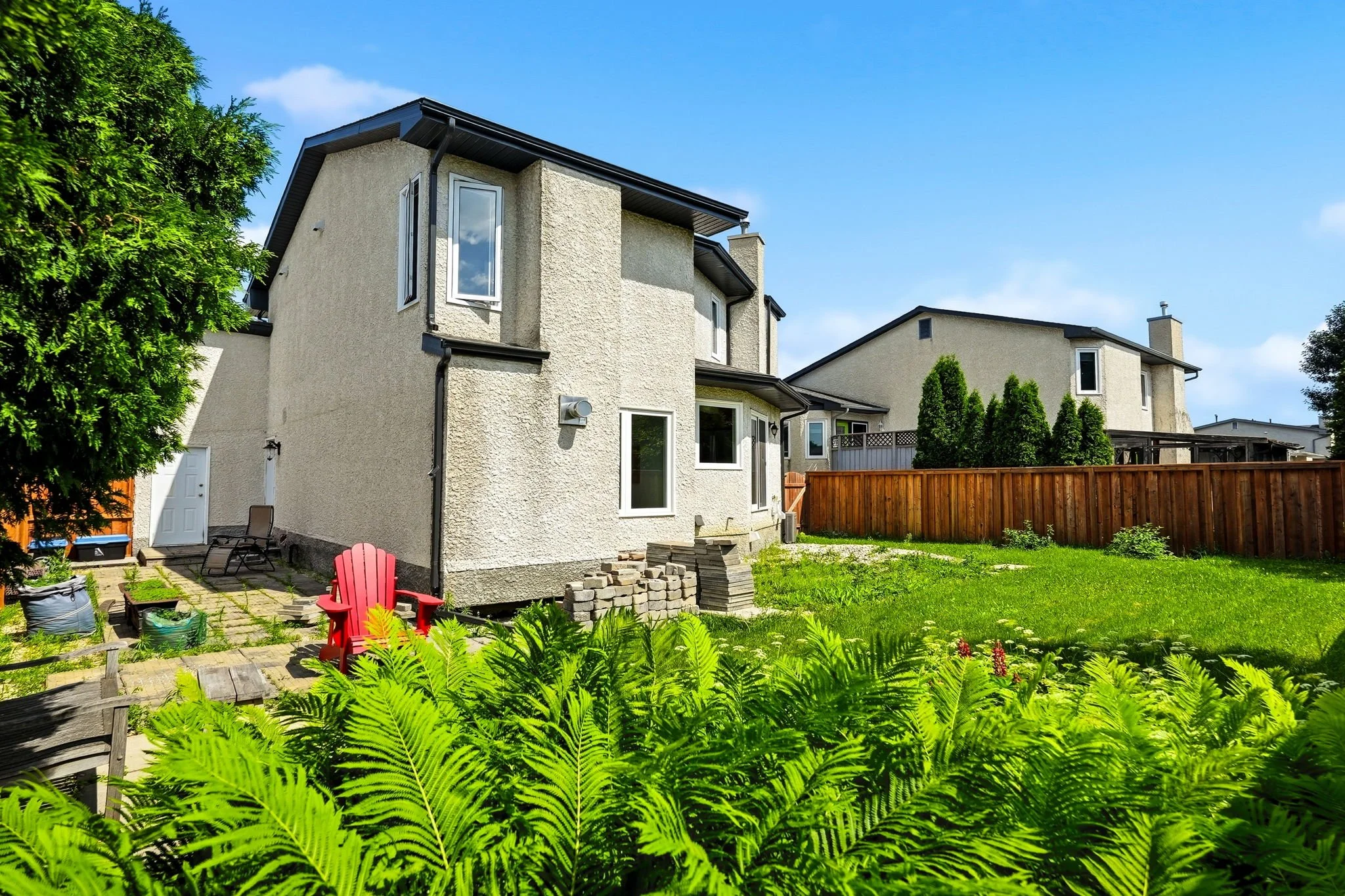 33-web-or-mls-130_Burlington_Way_Winnipeg_030.jpg