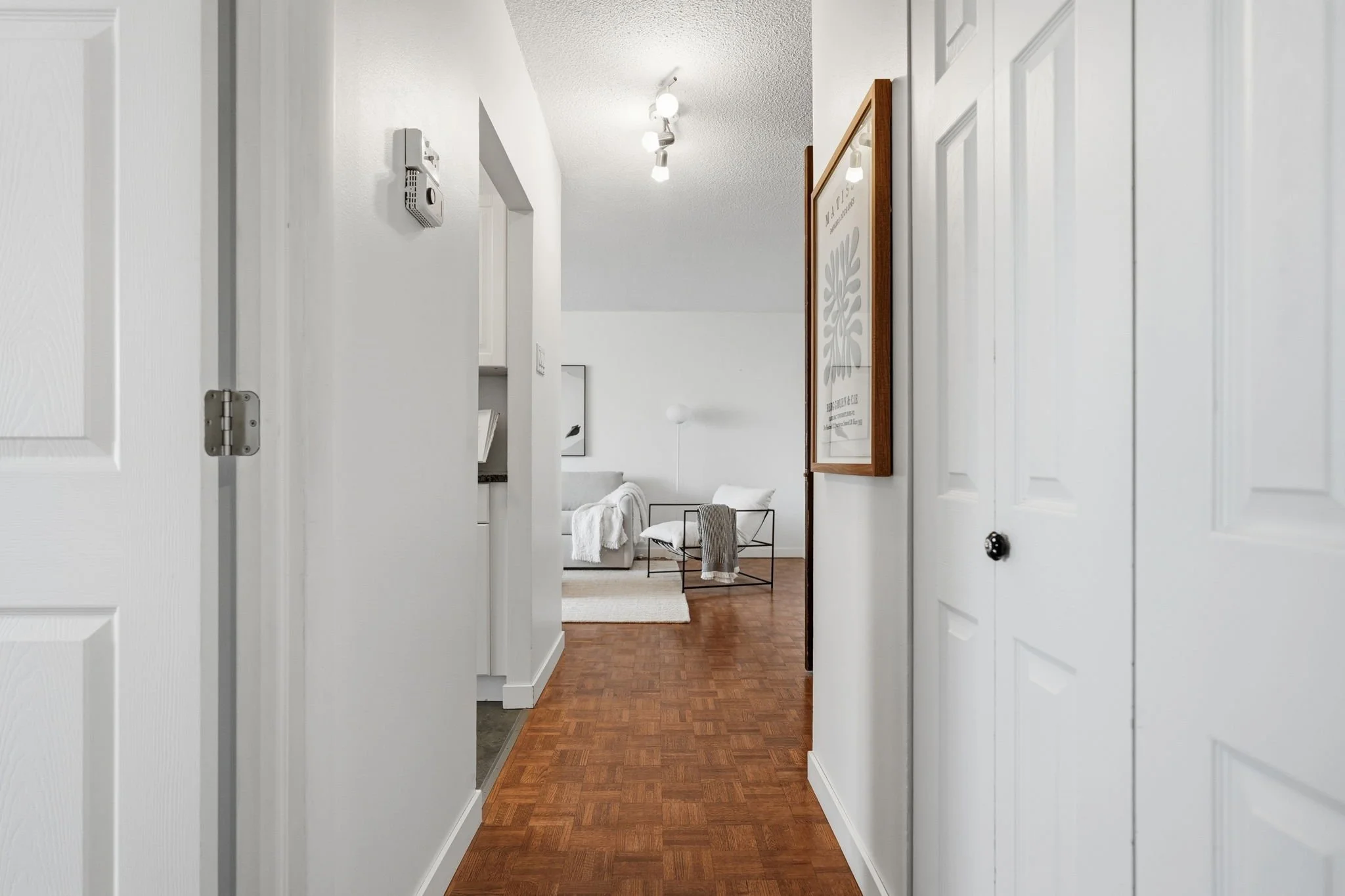 15-web-or-mls-12h_300_roslyn_005.jpg