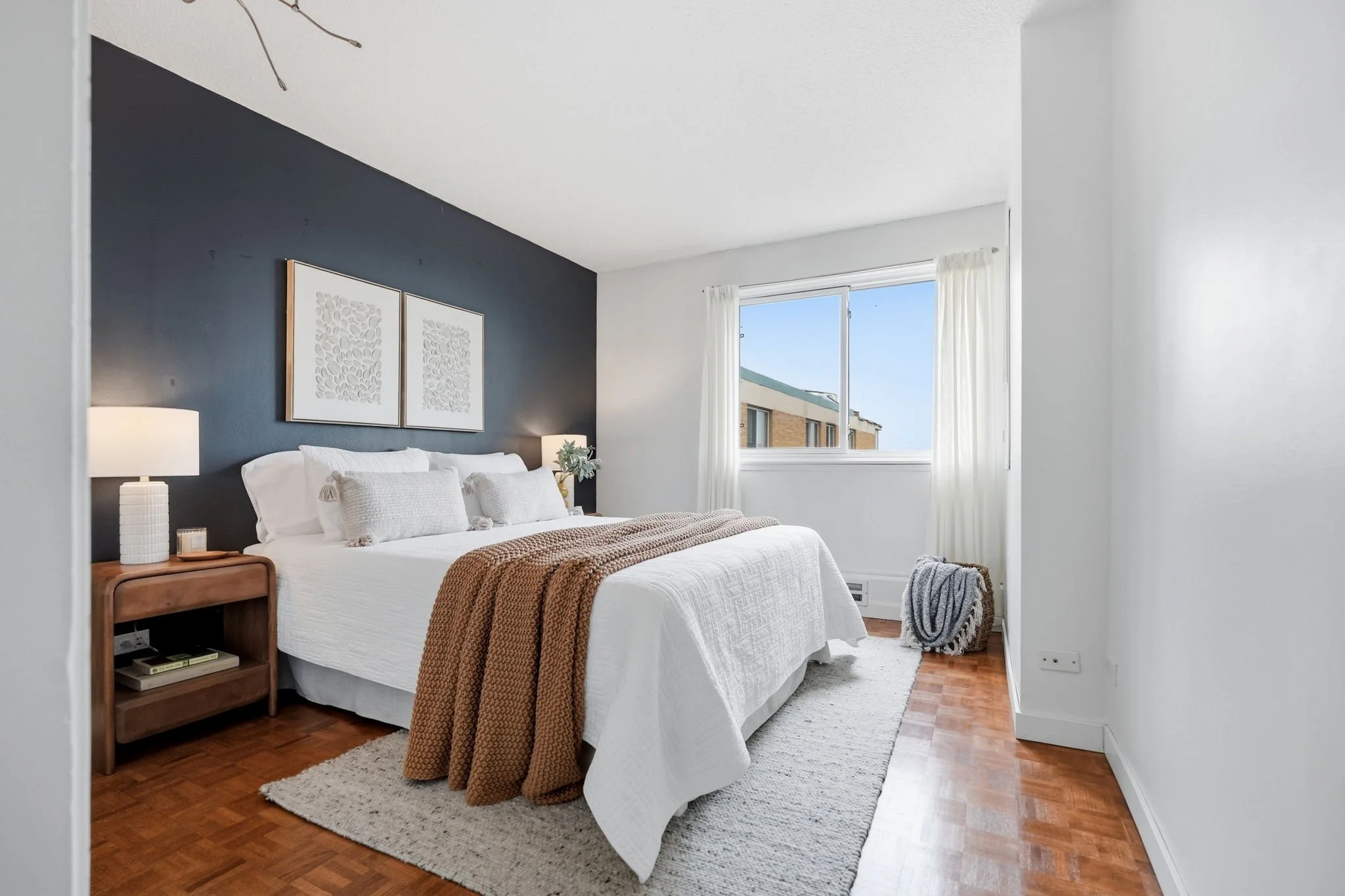 16-web-or-mls-12h_300_roslyn_001.jpg