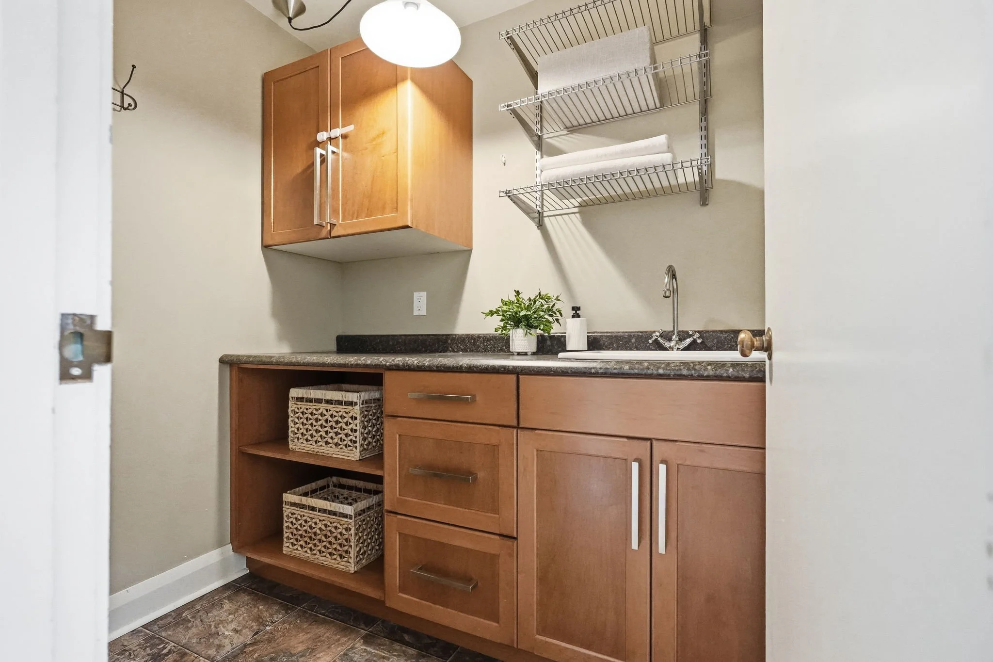 21-web-or-mls-A7406326.jpg