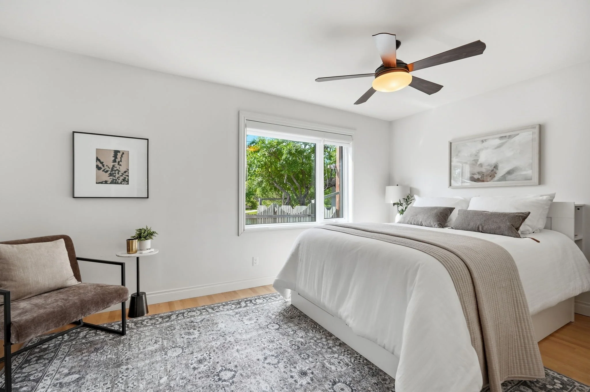 24-web-or-mls-943_centennial_inside_013.jpg