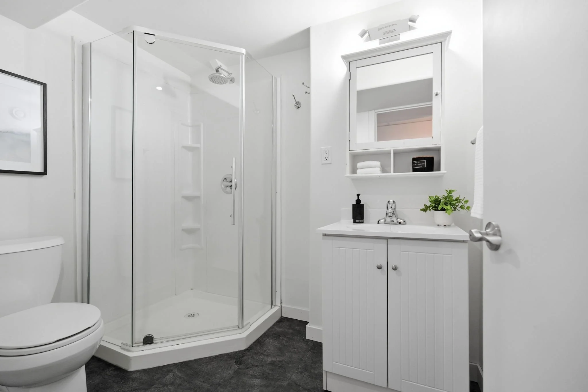 35-web-or-mls-943_centennial_inside_024.jpg