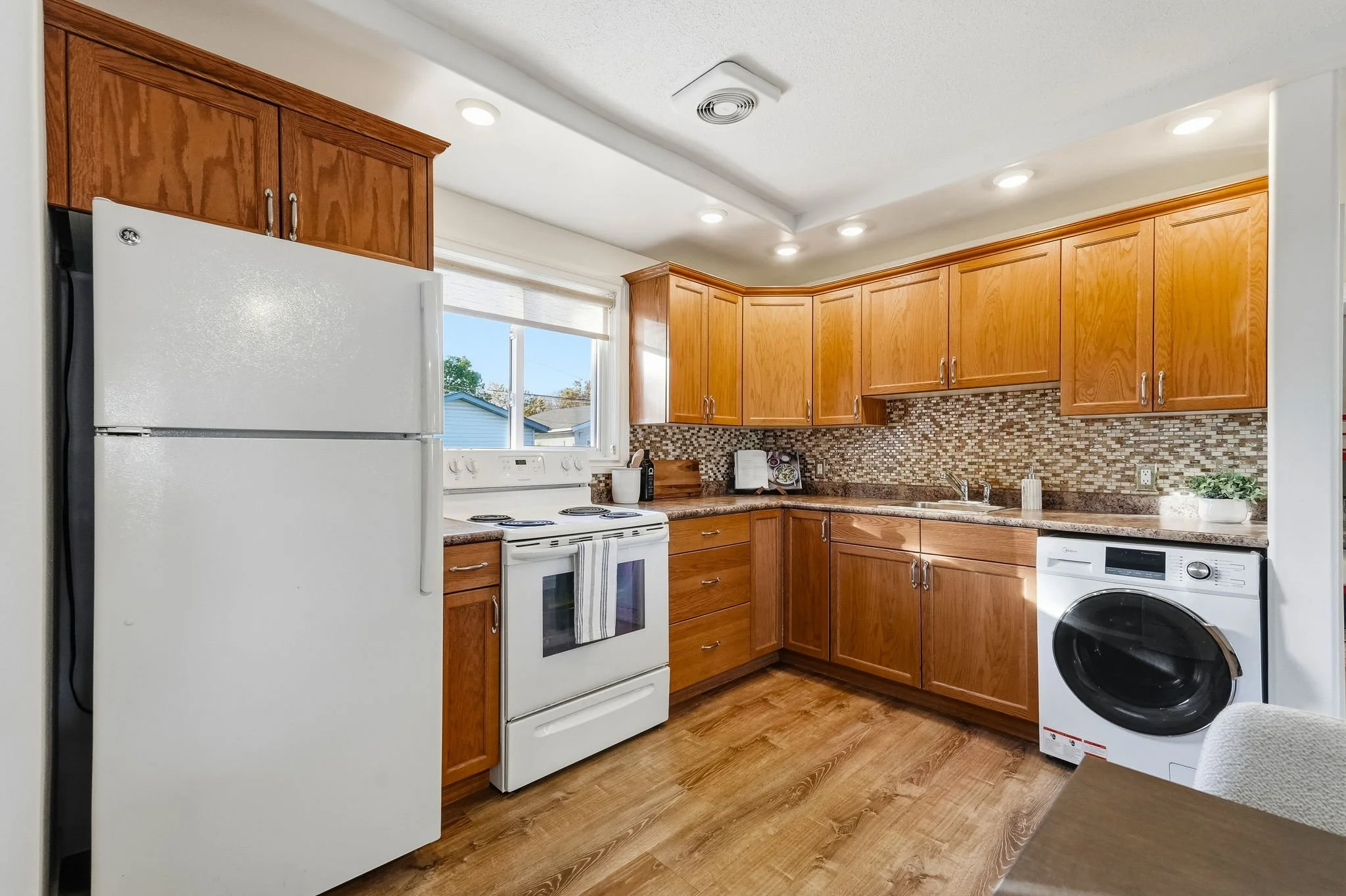 10-web-or-mls-A7405242.jpg
