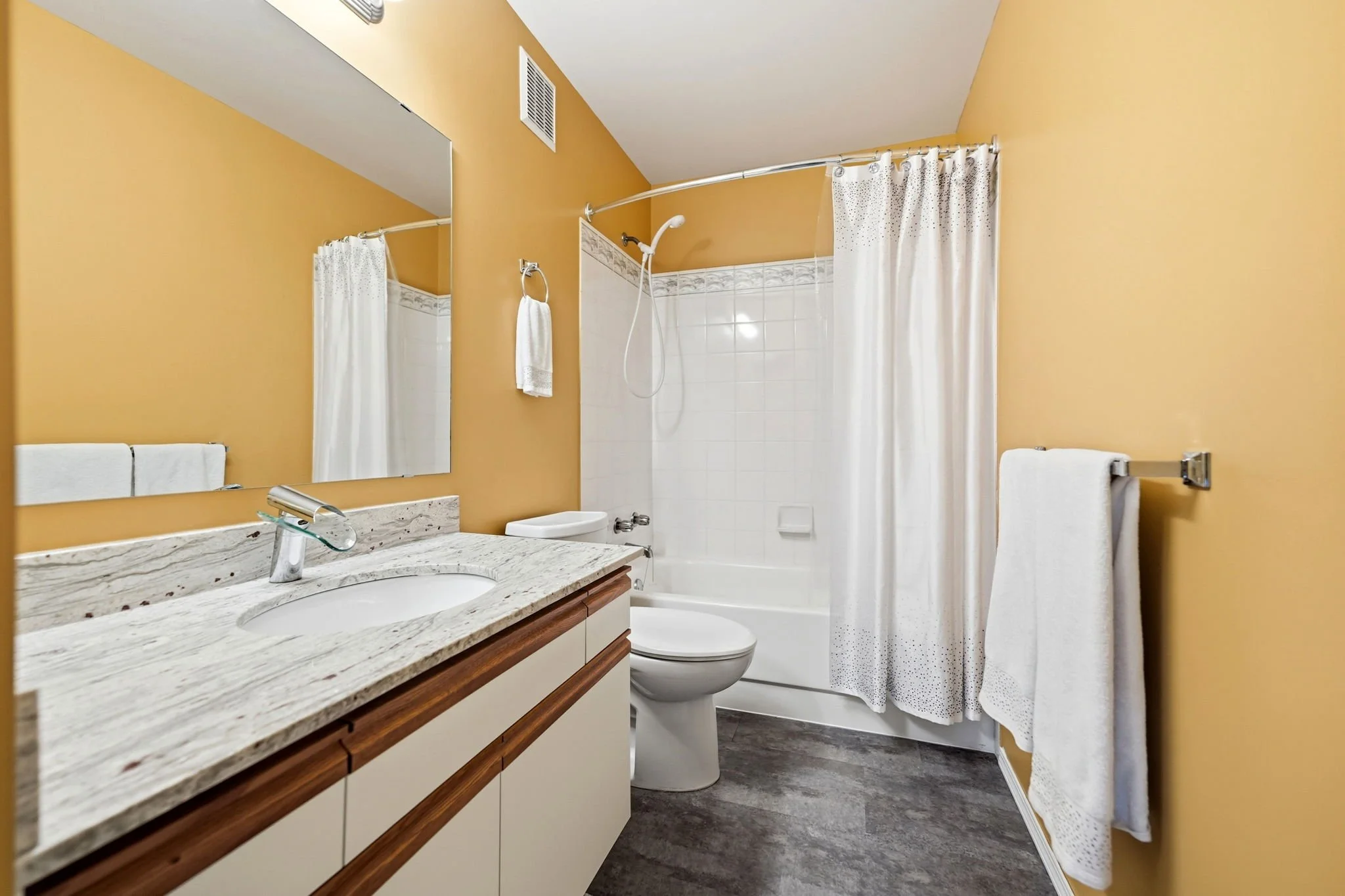 14-web-or-mls-DSC09832.jpg