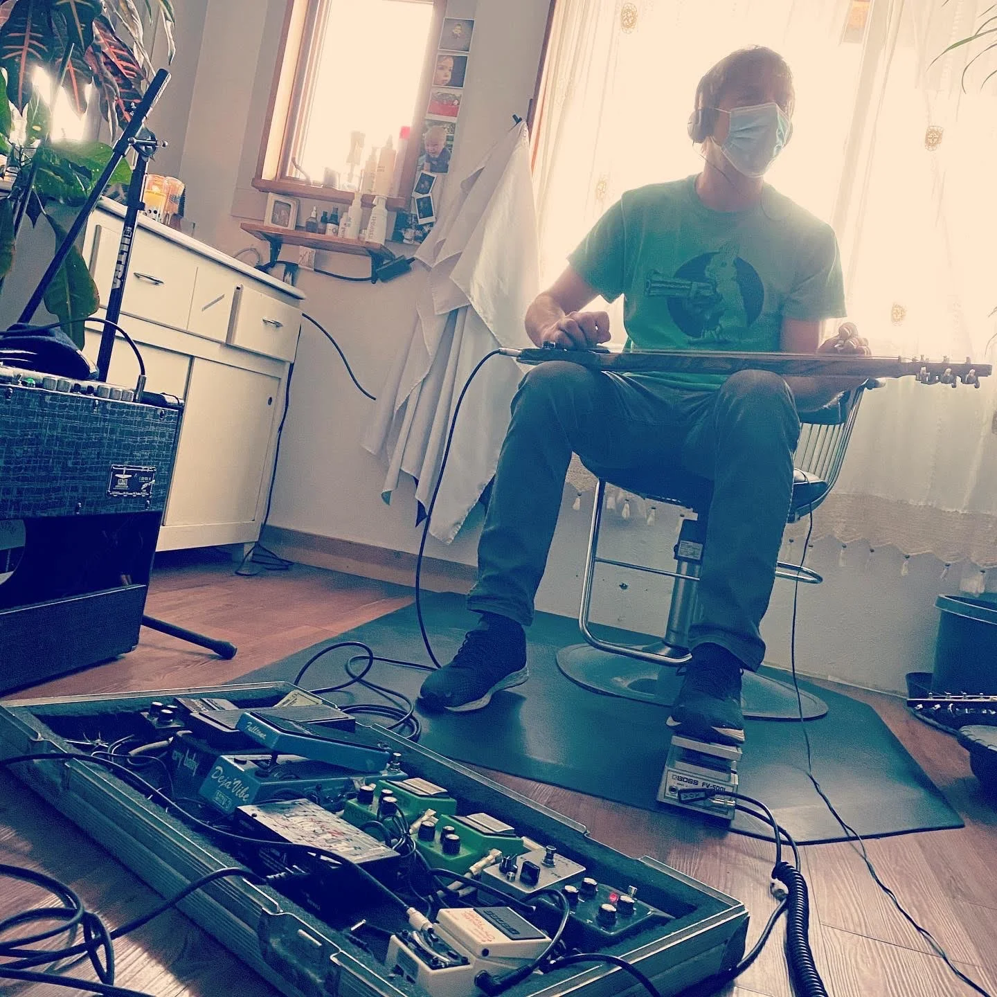 Chris Duparee // Lead/slide guitar