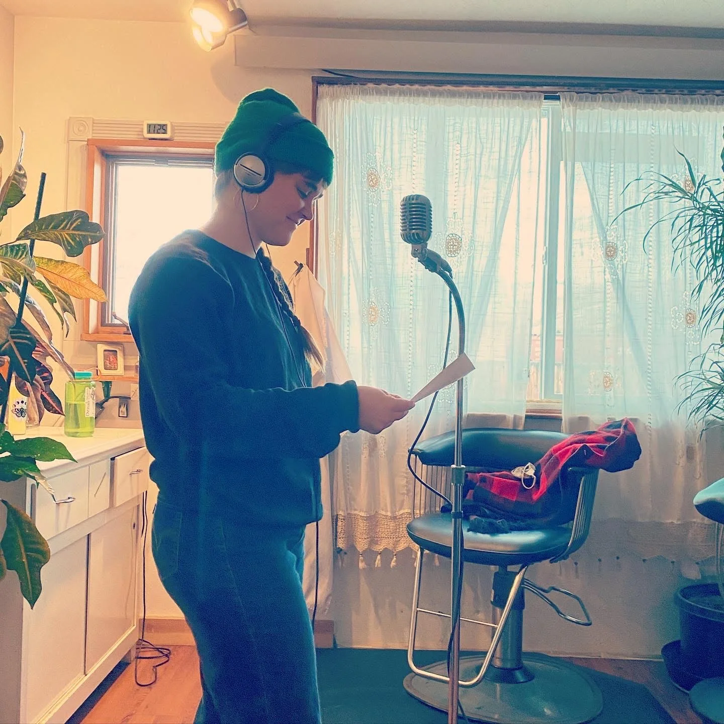 Lizzi Cook // Vocalist