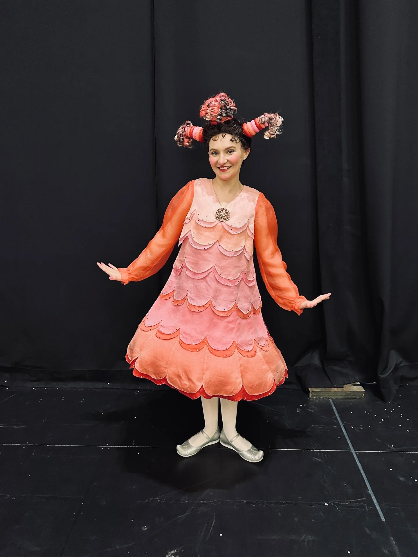 scallops would like to wish you a merry christmas and to say HAPPY OPENING!! leaving Palm Desert and headed to Folsom for our next stop!! @grinchmusical