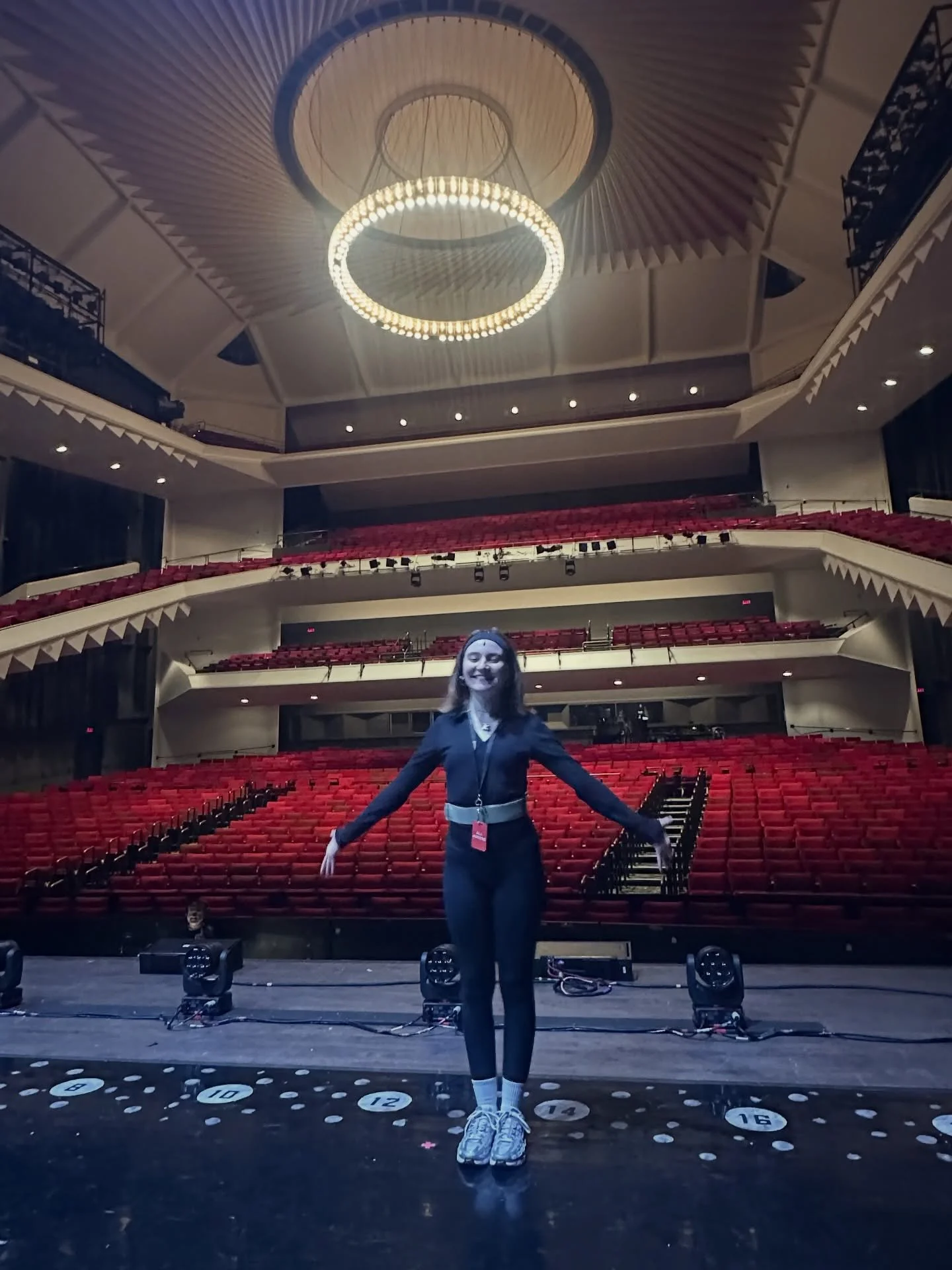 stop number 6: milwaukee, wisconsin!! 🦃❄️🍾🚙🩶