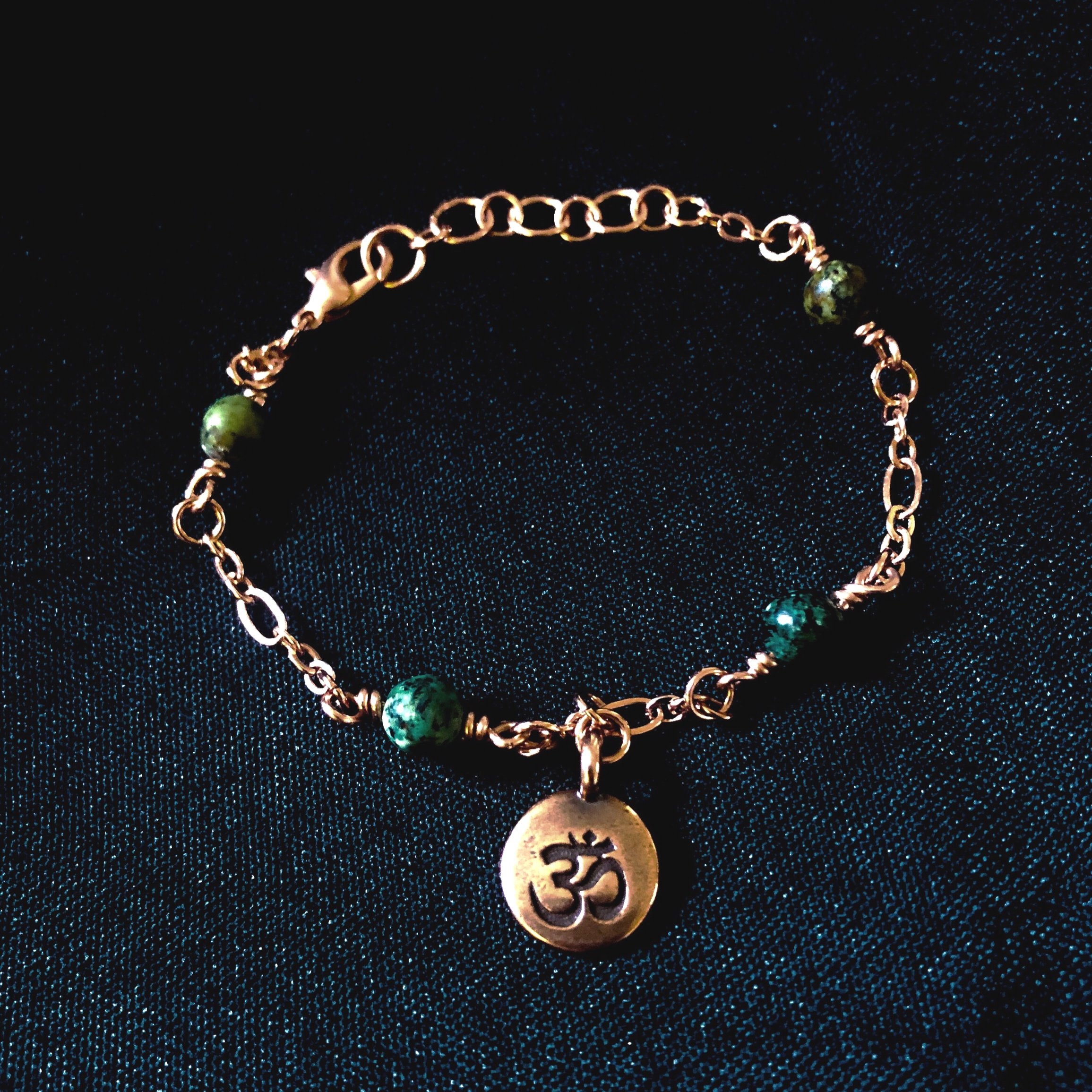 Amazon.com: JO WISDOM Om Bracelet,925 Sterling Silver Indian Yoga Aum Om Ohm  Amulet Link Bracelet for Girl and Women,18cm+2cm Adjustable (white gold  color) : Everything Else