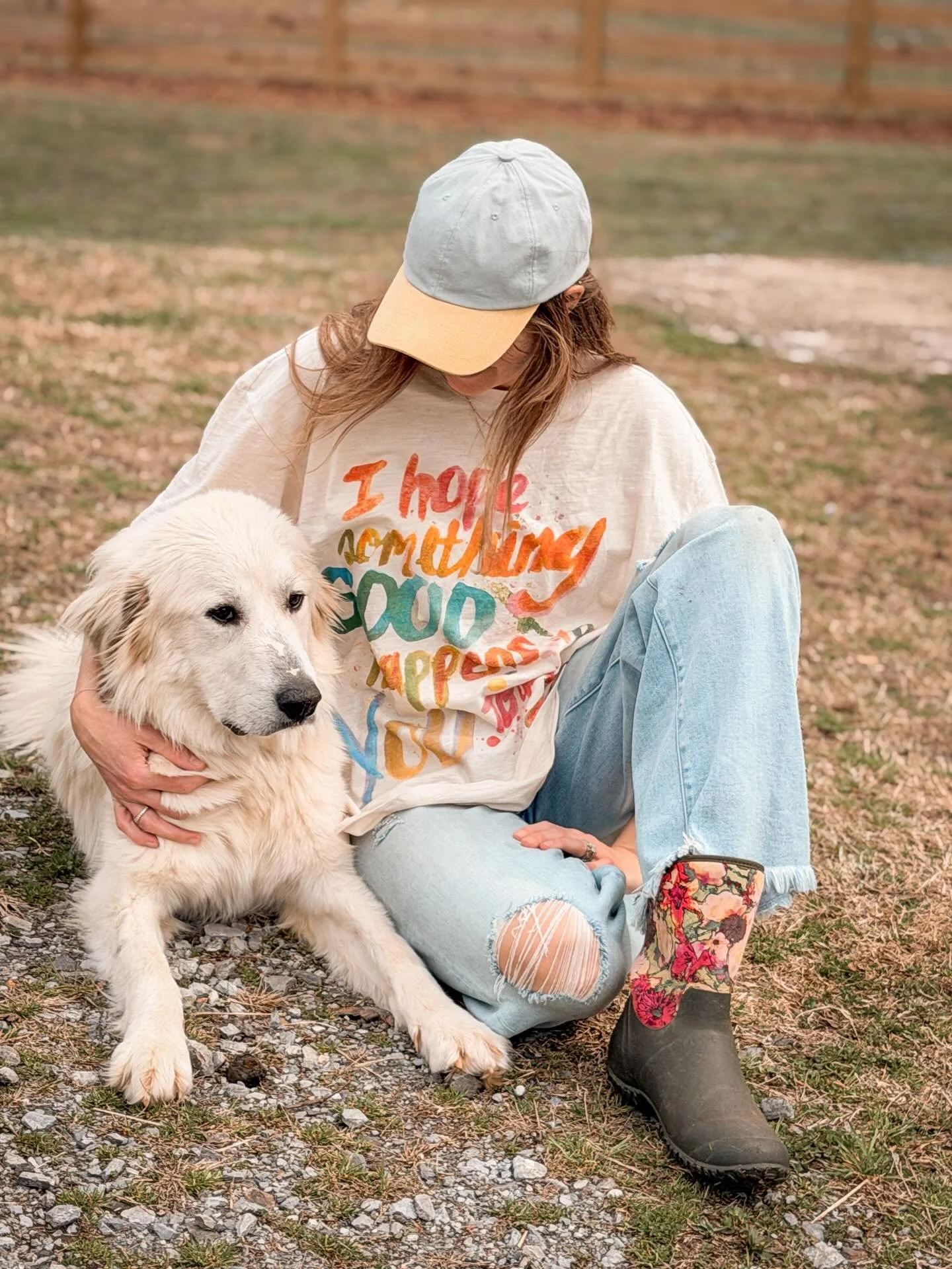 I hope something good happens to you today! ✨💕☀️🌻 #wednesday #homestead #springishere #sunshine #greatpyreneesofinstagram