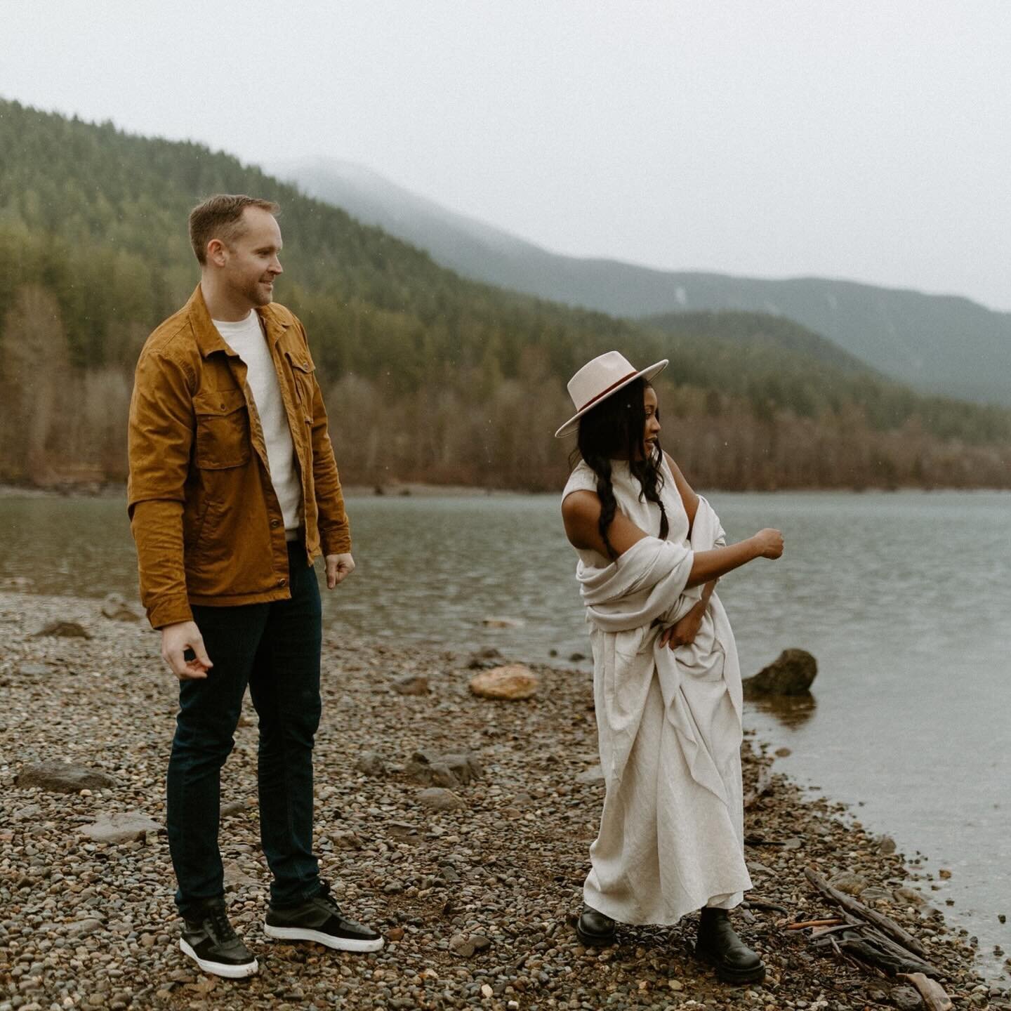 Surrounded by misty morning rain, clouds hugging the mountain stops, skipping rocks over the glasslike lake ☁️🏔️

This morning with Myam and Adam was one of those classic and mystical Pacific Northwest mornings. The air had a chill, the sky was over