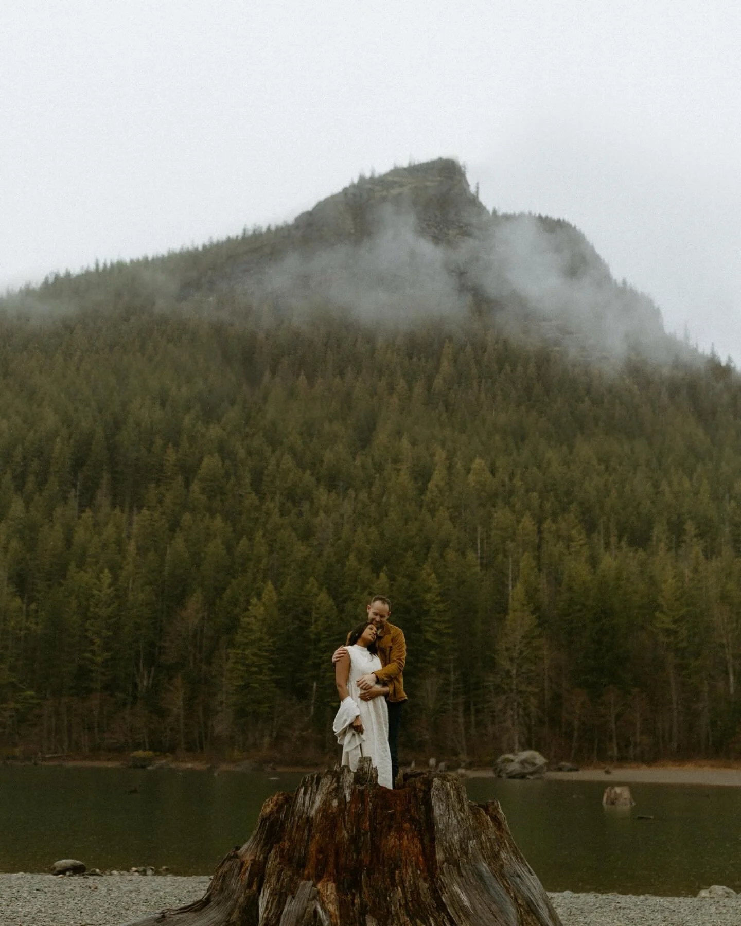 Hoa hoa hoa vibes through and through. 

I&rsquo;m heading back to Oregon and Washington next week for some incredible shoots and I&rsquo;m hoping for all of the Twilight vibes. Last time I was in Forks it was 32&deg; and sunny and absolutely not giv