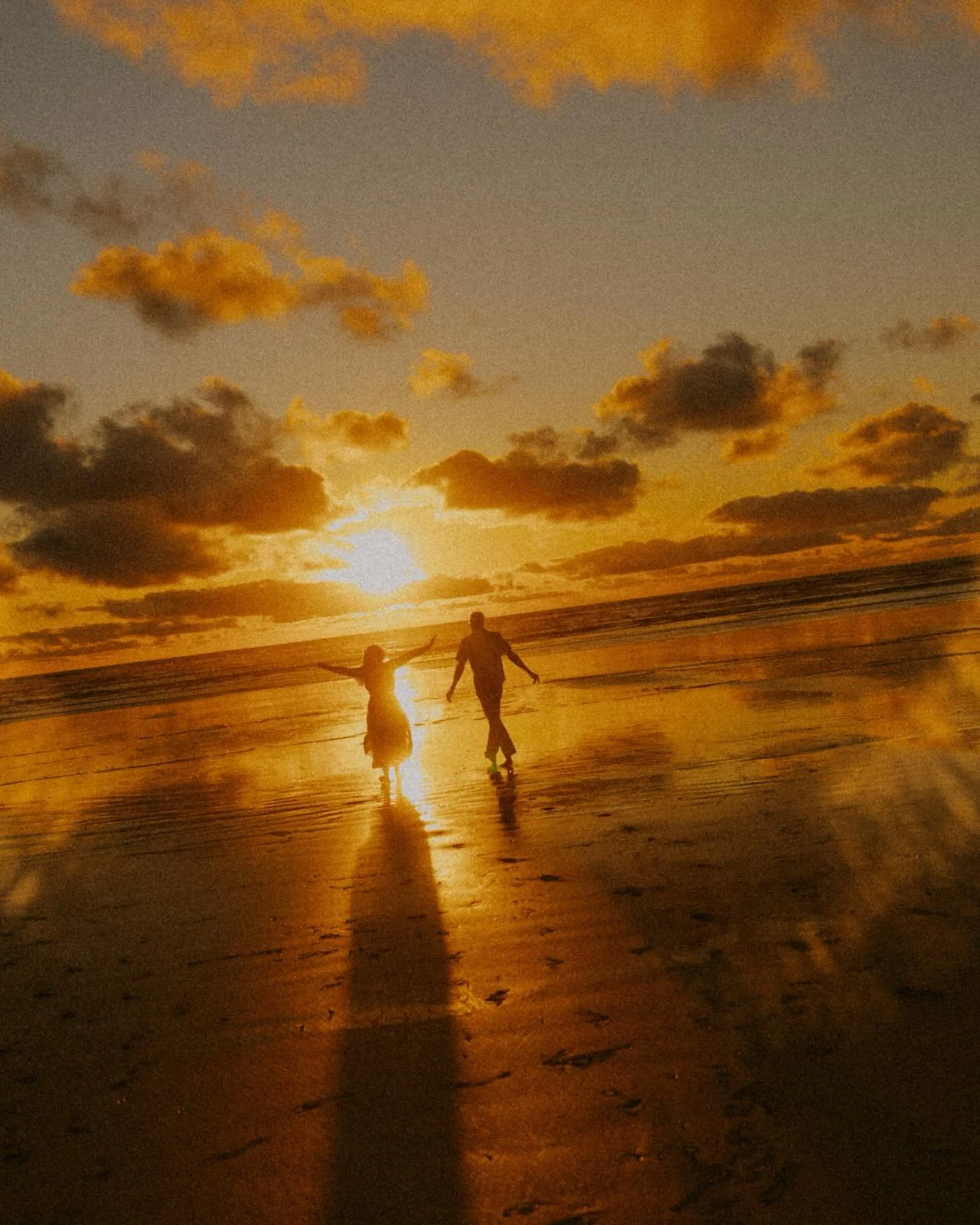 This sunset lives rent free in my brain and I am not mad about it 🌅

I genuinely couldn&rsquo;t believe the sky this spring evening. The beach was like a mirror, reflecting all the colours. It was straight magic.