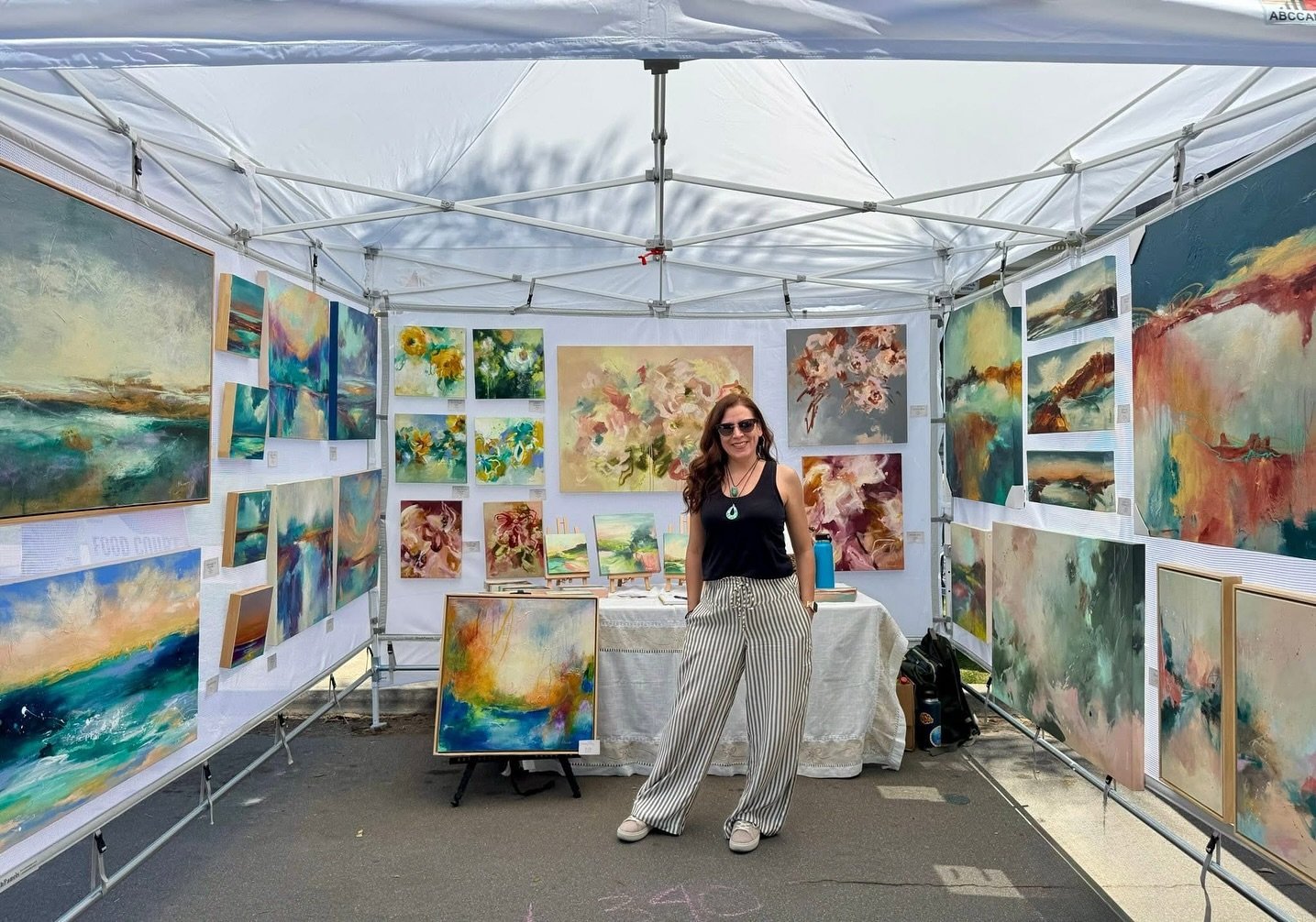 Did you have a Happy Mother&rsquo;s day?  I did!

I had such a fun Saturday at the fair. I love making new connections, talking to familiar faces and seeing my work find a new home. 
Thank you to the @coronadoartandwinefestival for a fantastic Mother