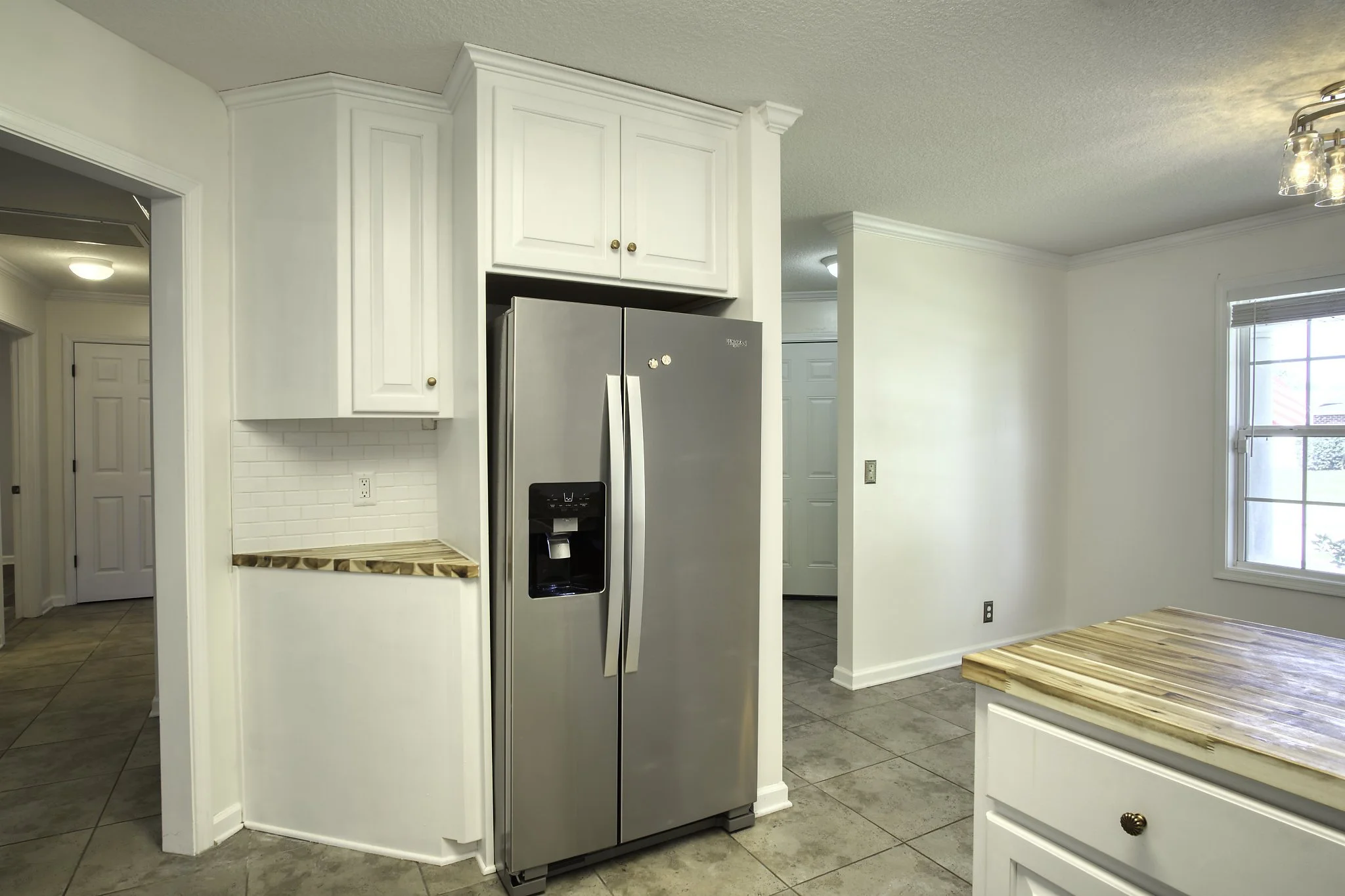Kitchen 2_MLS.jpg