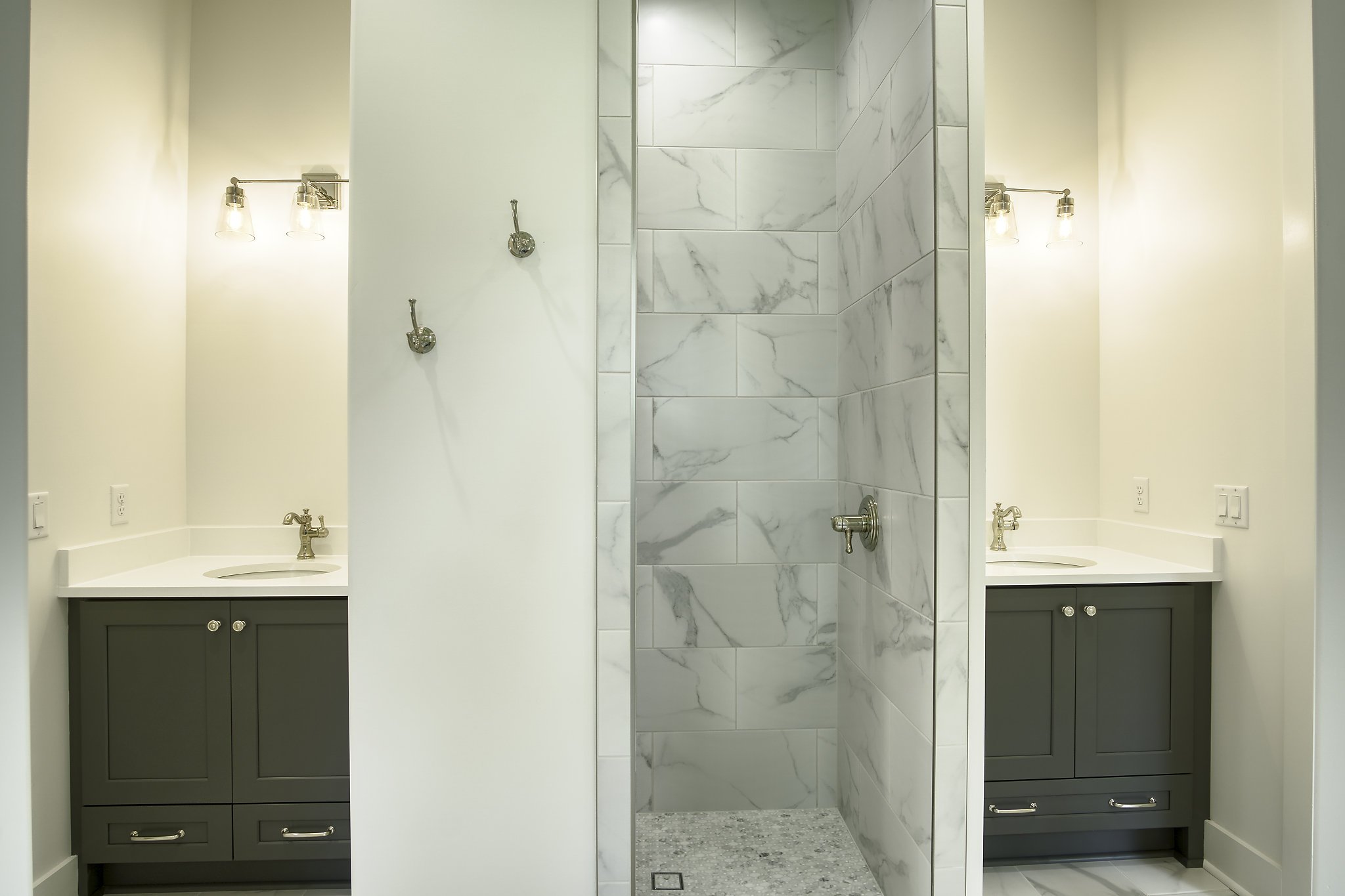 Master Bath1.1_MLS.jpg