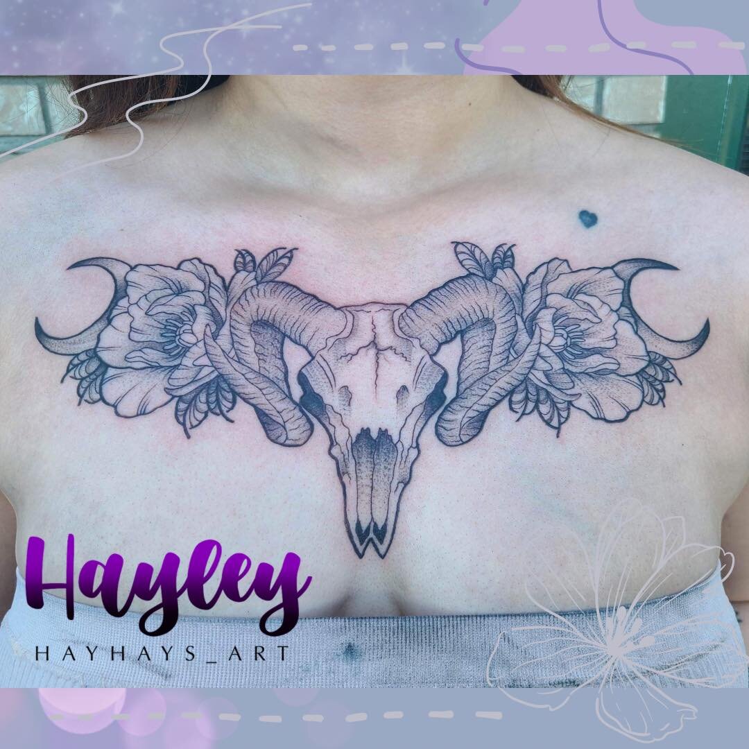 I haven&rsquo;t been posting lately but I simply cannot resist with this incredible tattoo from our apprentice @hayhays_art_ 

Some people just have incredible talent, and we are super lucky to know this beautiful human!  Happy sunny Wednesday!!! ❤️❤