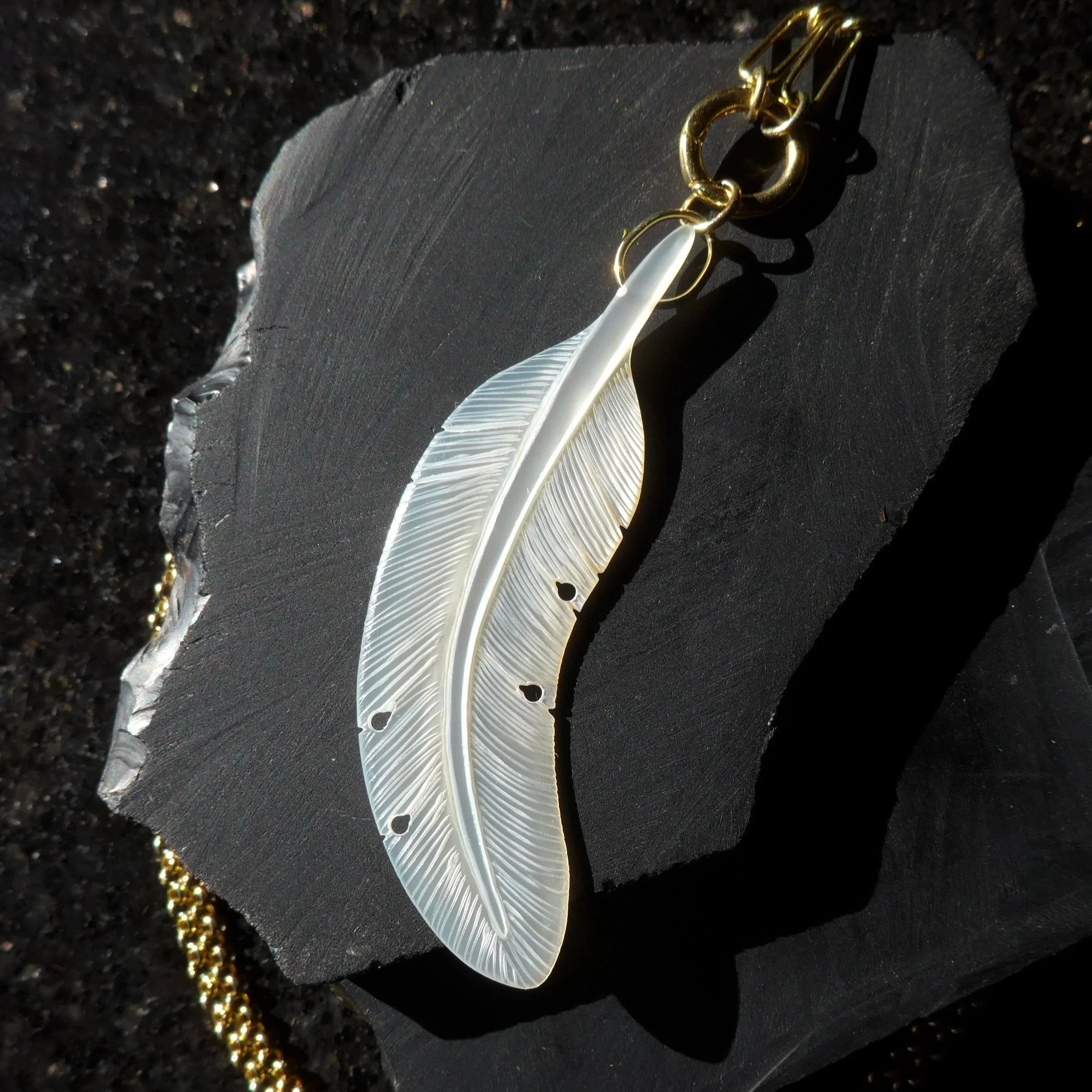 Corvus Alba Pendant