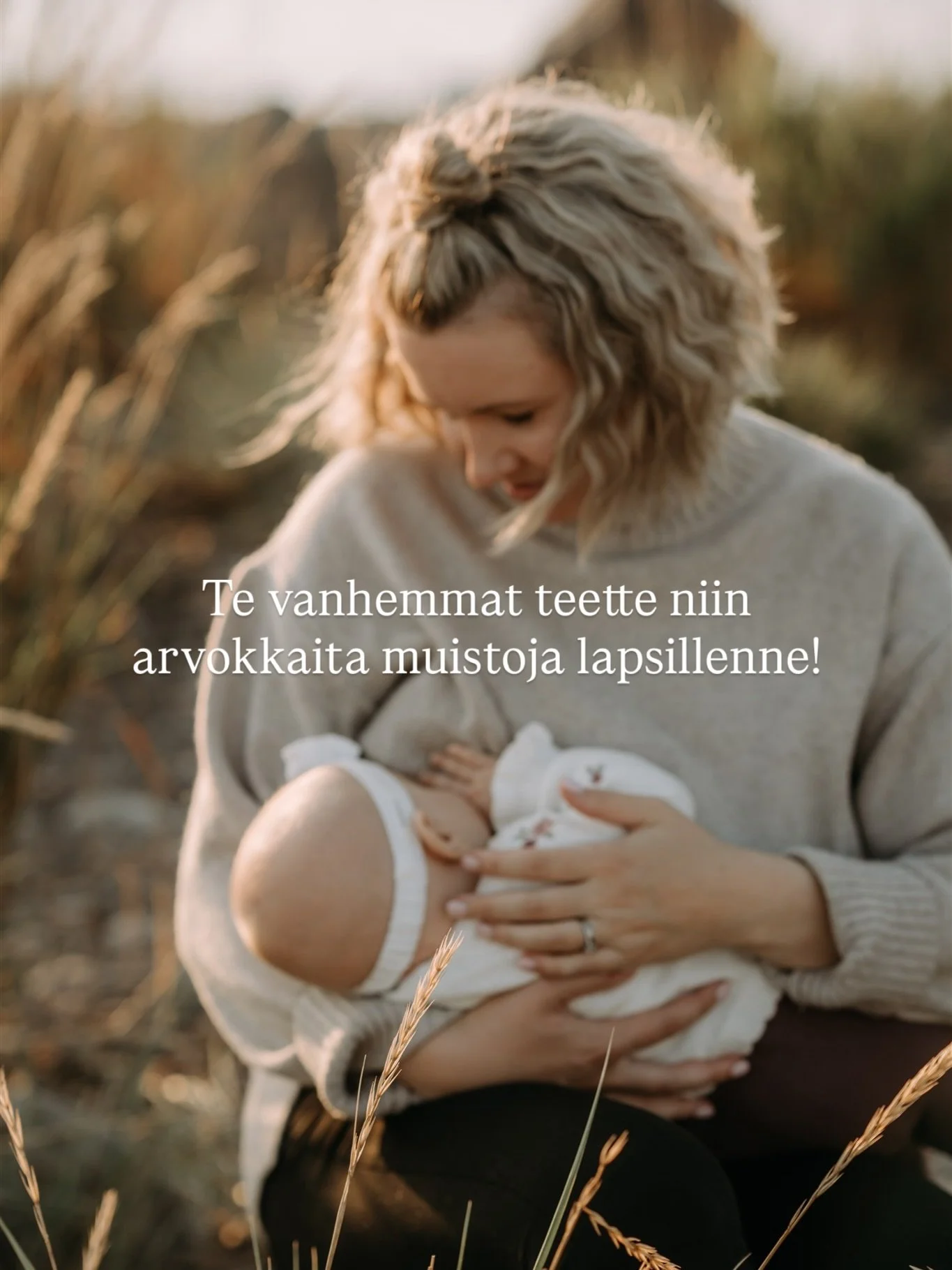 Mun nuori kysyi hetki sitten, miss&auml; h&auml;nen vauvakirja on, tai olisko jotain kuvia h&auml;nest&auml; pienen&auml;, kun haluais n&auml;ytt&auml;&auml; poikakaverille.🙃

Siihen h&auml;t&auml;&auml;n en l&ouml;yt&auml;nyt vauvakirjaa (jota viel