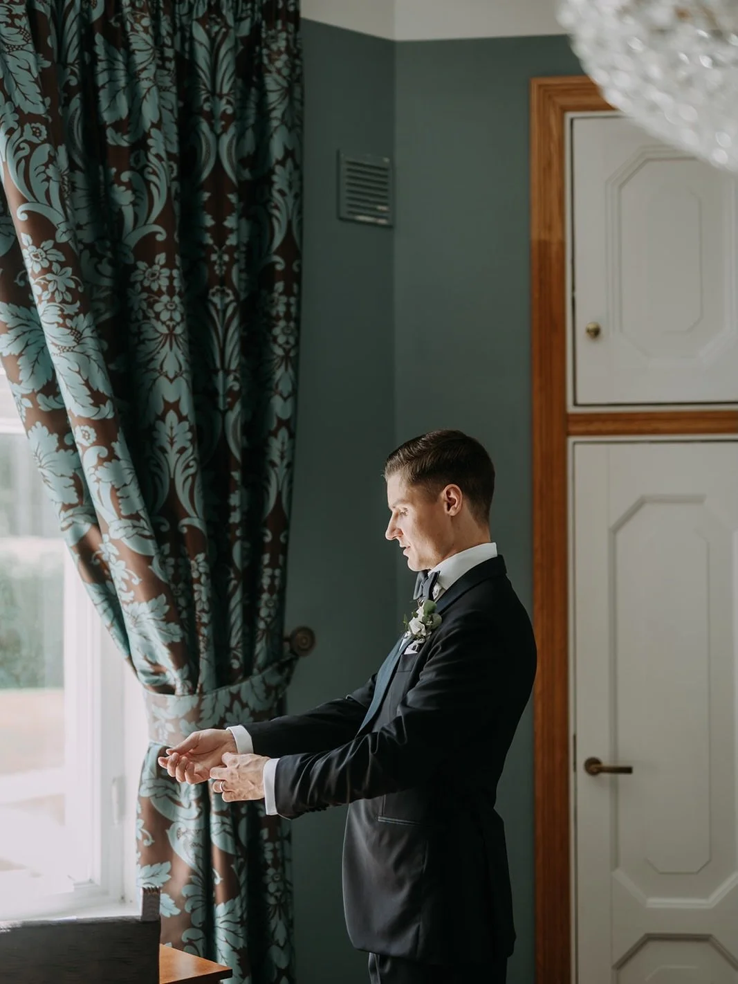 Moni ehk&auml; ajattelee, ett&auml; t&auml;rkeint&auml; on kuvat vihkimisest&auml; ja muutama hyv&auml; kuva puolison kanssa. (V&auml;lill&auml; esimerkiksi pyydet&auml;&auml;n kuvausta vain vihkimisest&auml; ja potreteista, tai esimerkiksi jos halut